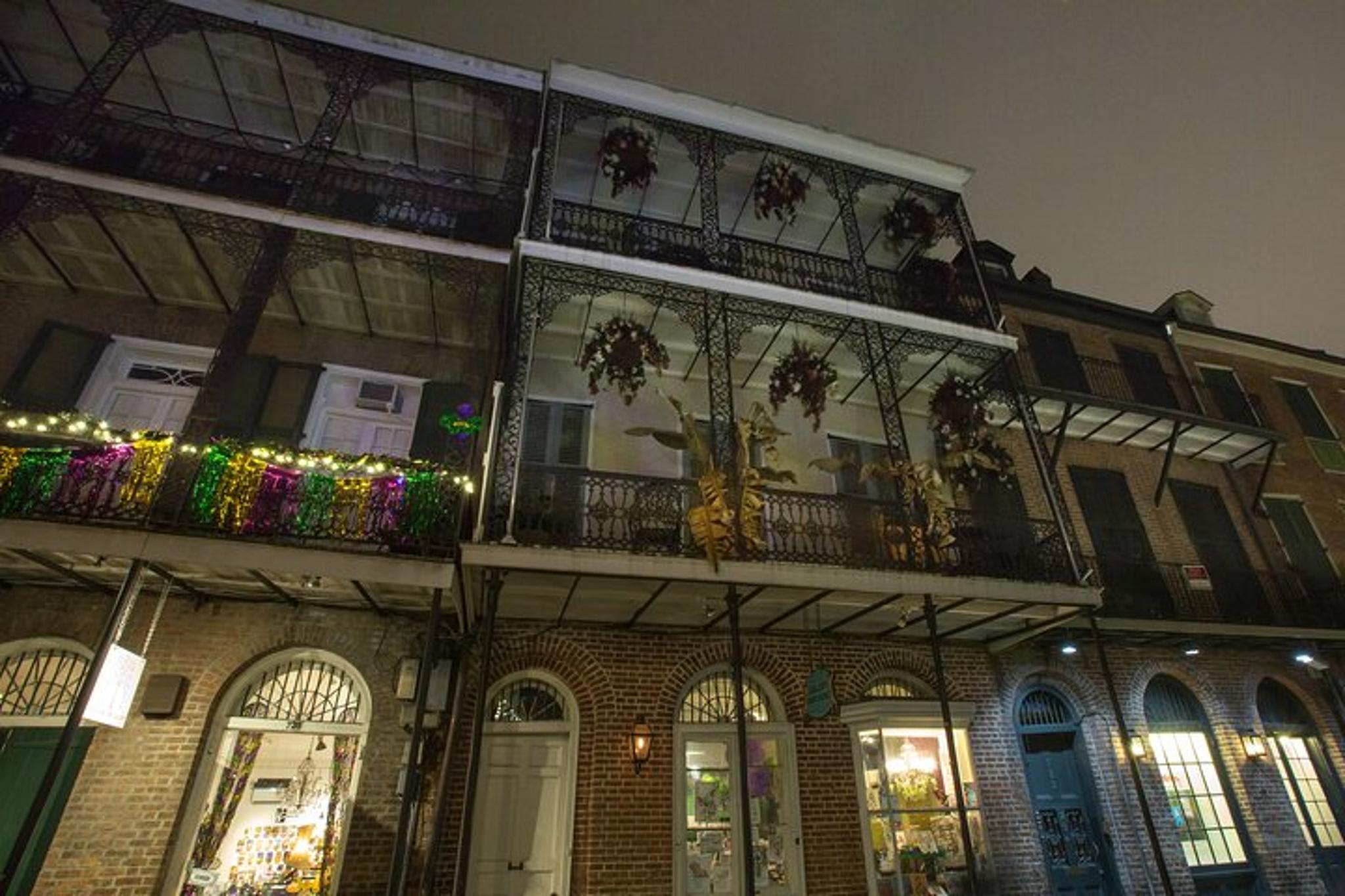 New Orleans Ghosts Haunted Pub Crawl - Image 6