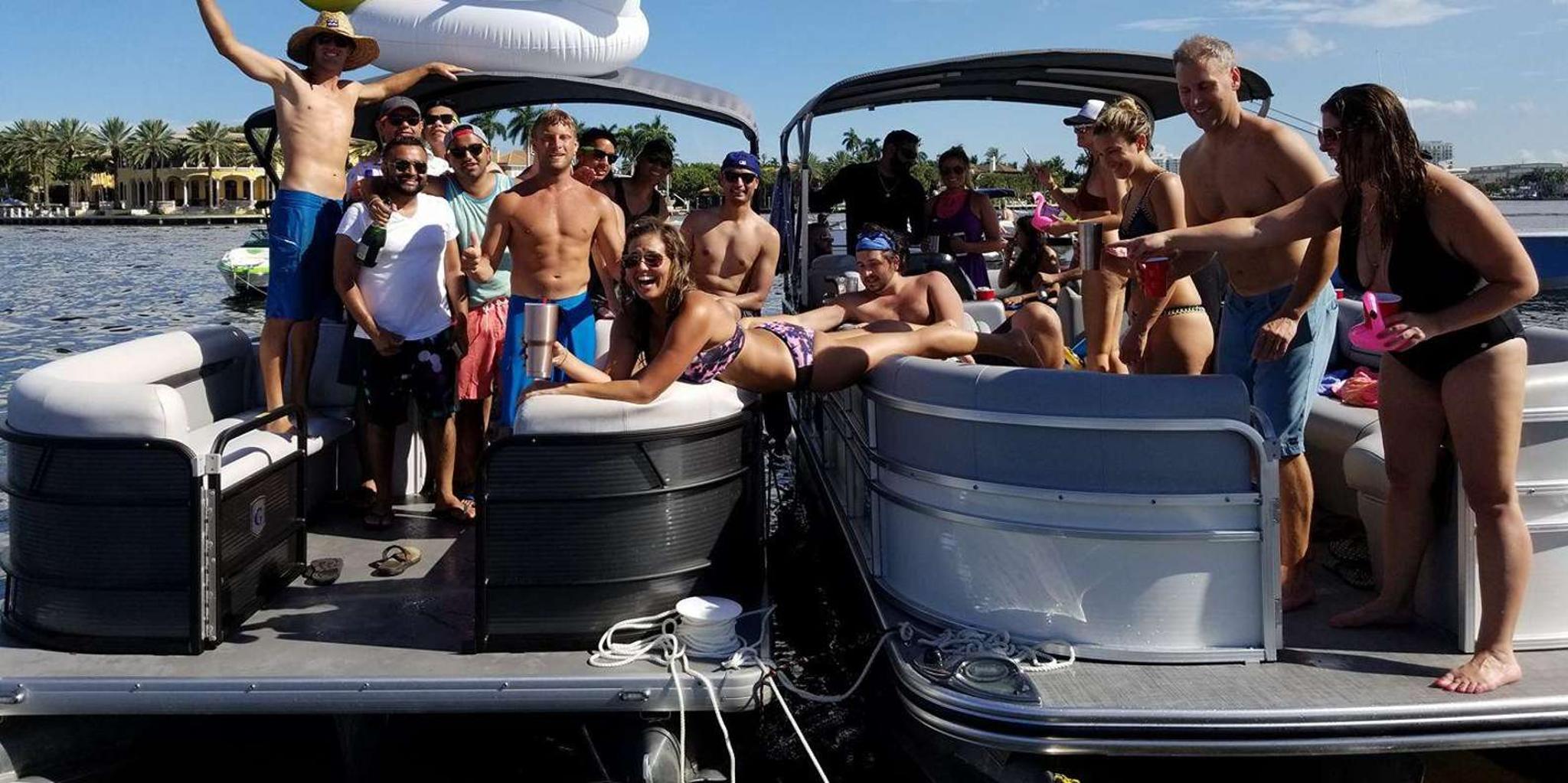 Fort Lauderdale Pontoon Boat Tour with Captain - Image 3