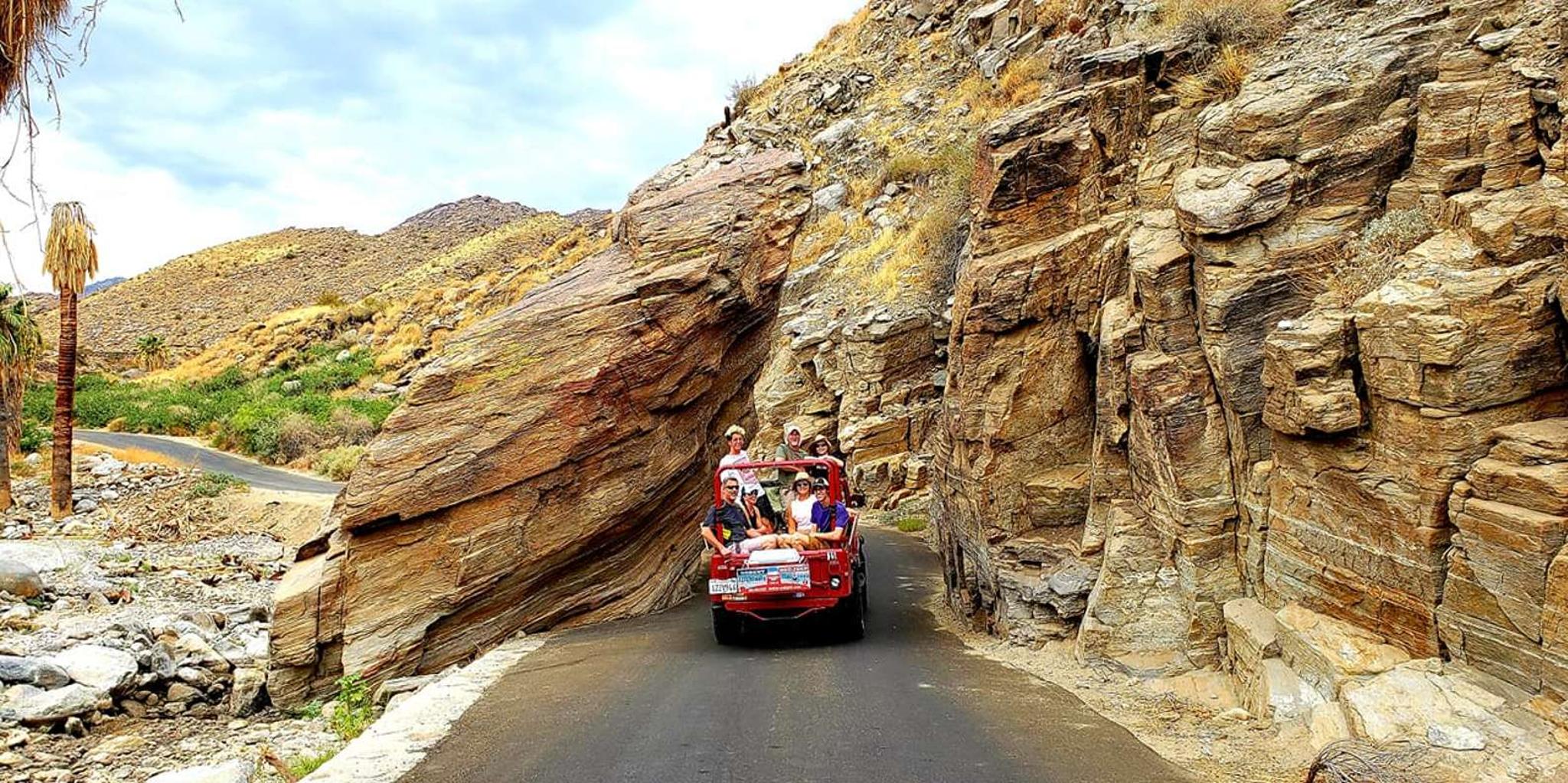 Palm Springs Indian Canyons Jeep and Hiking Tour
