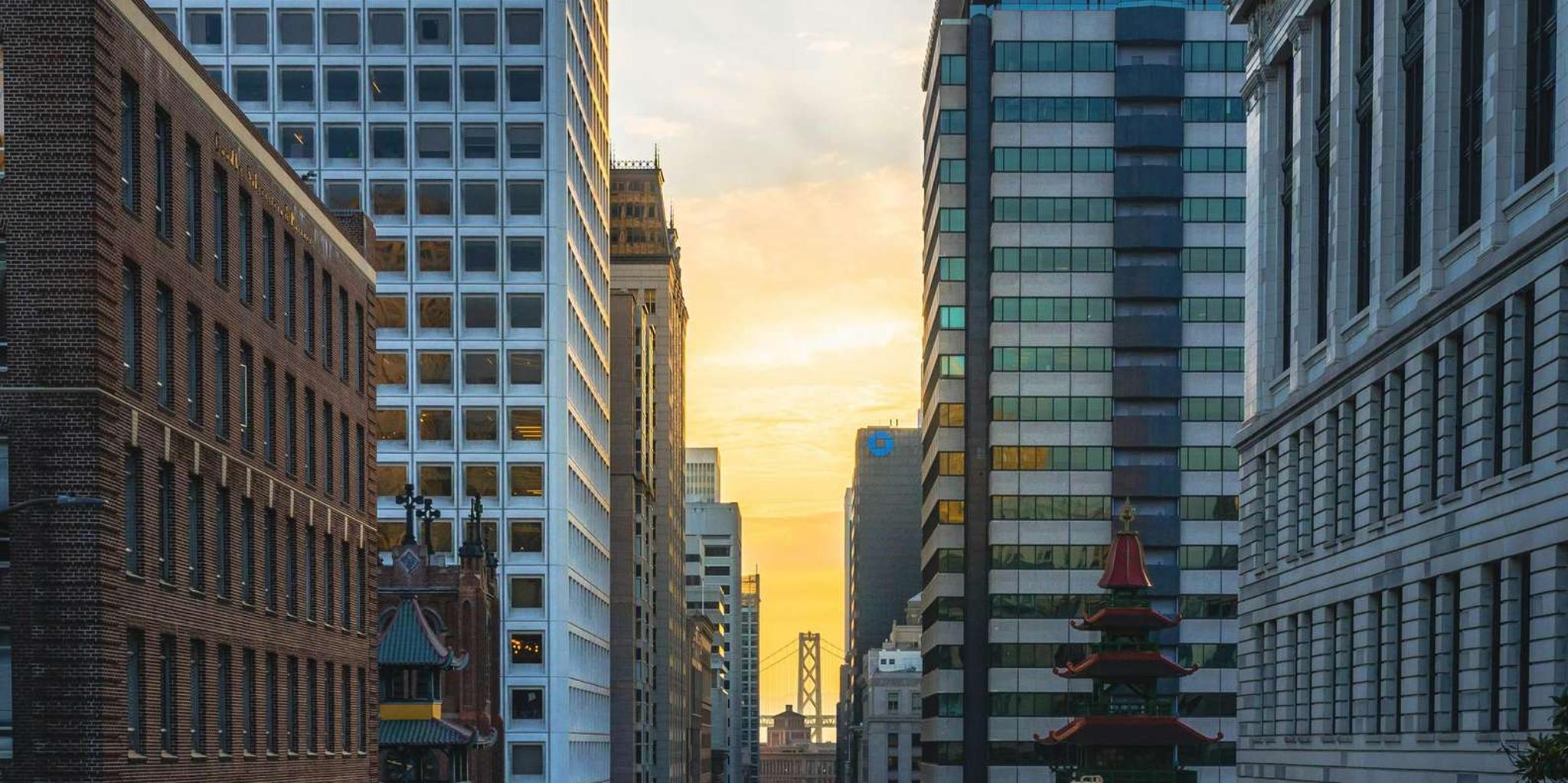 San Francisco Cable Car Tour After Dark - Image 3