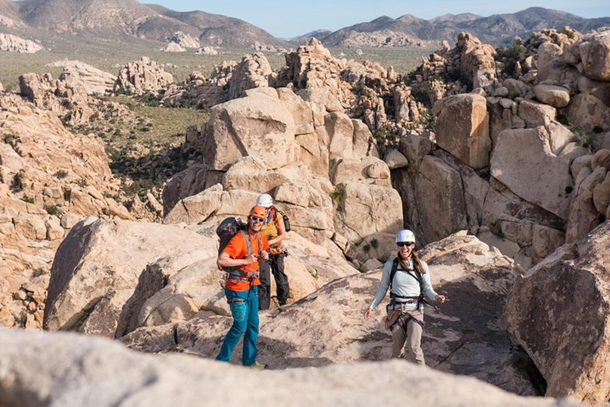 Joshua Tree Rappelling Adventure - Image 6