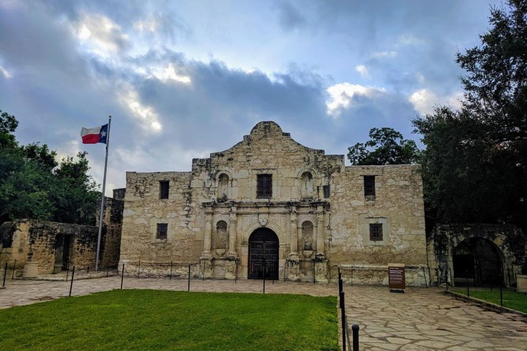 San Antonio Missions Tour with Hotel Pickup