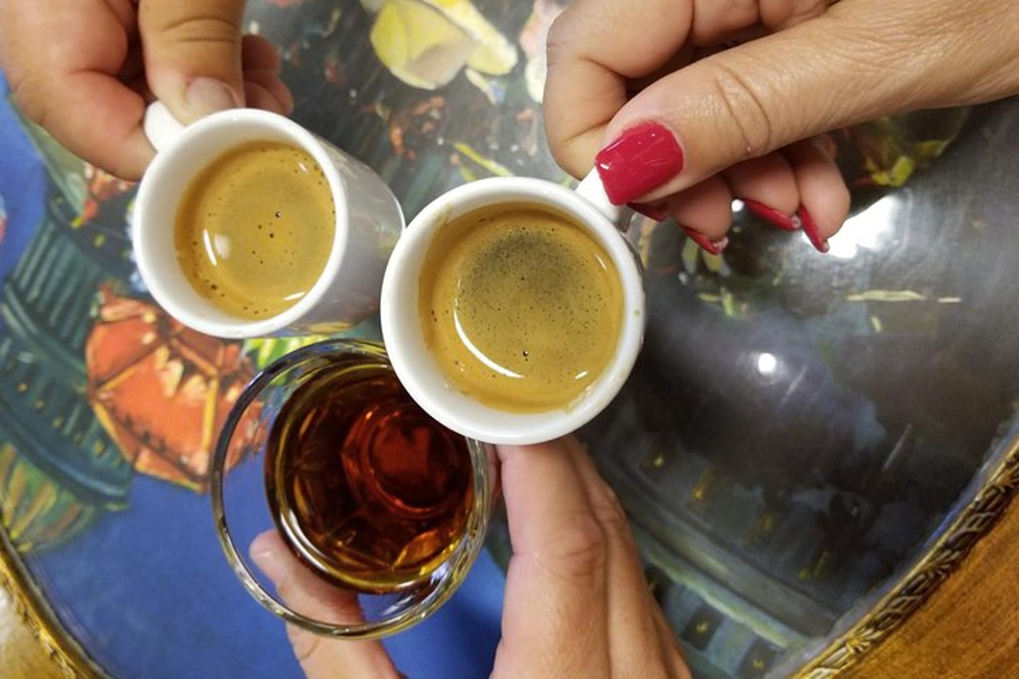 Miami Cigar and Rum Tasting Experience - Image 5