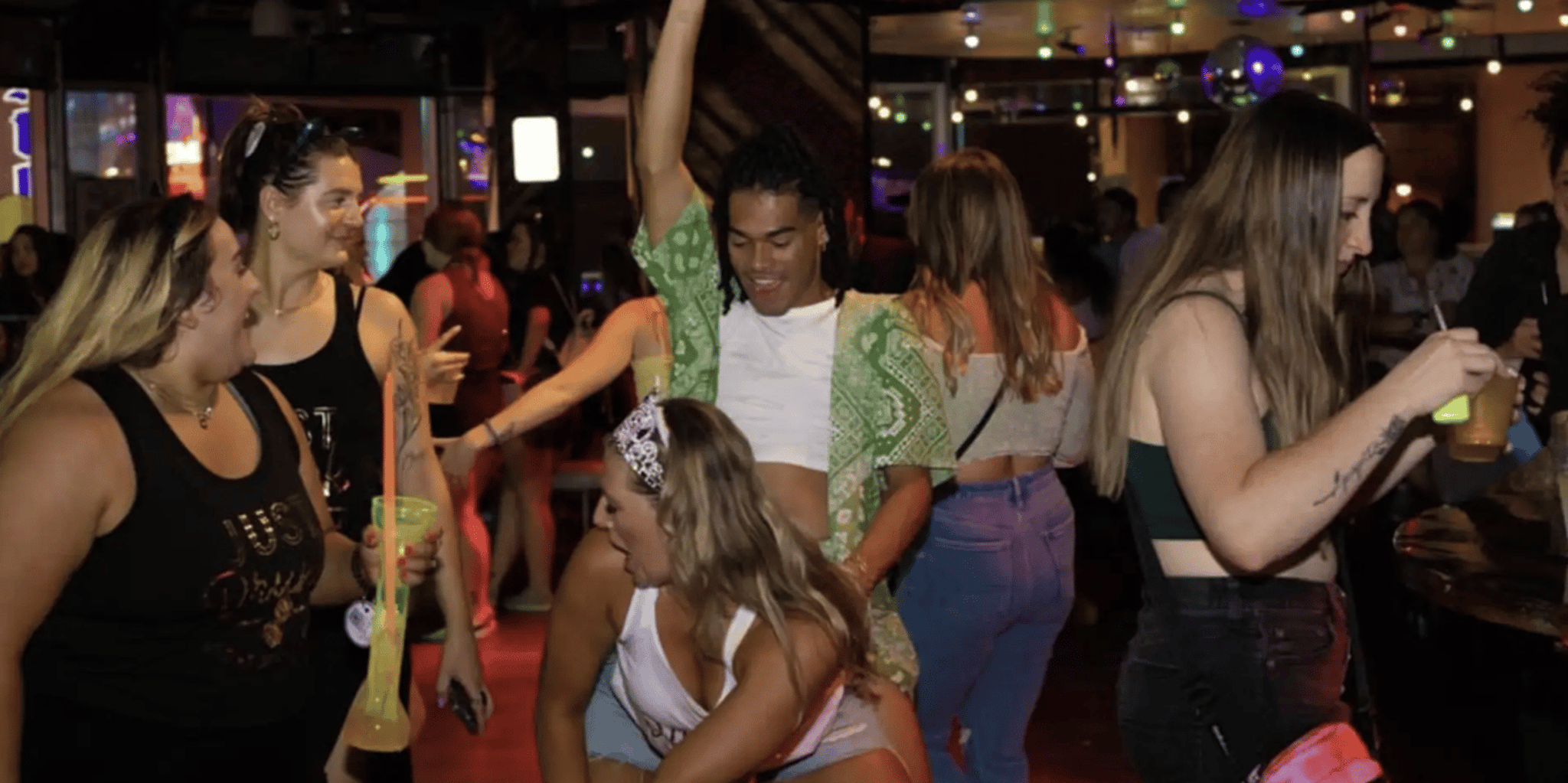 Miami Nightlife Tour with Drinks Specials - Image 5