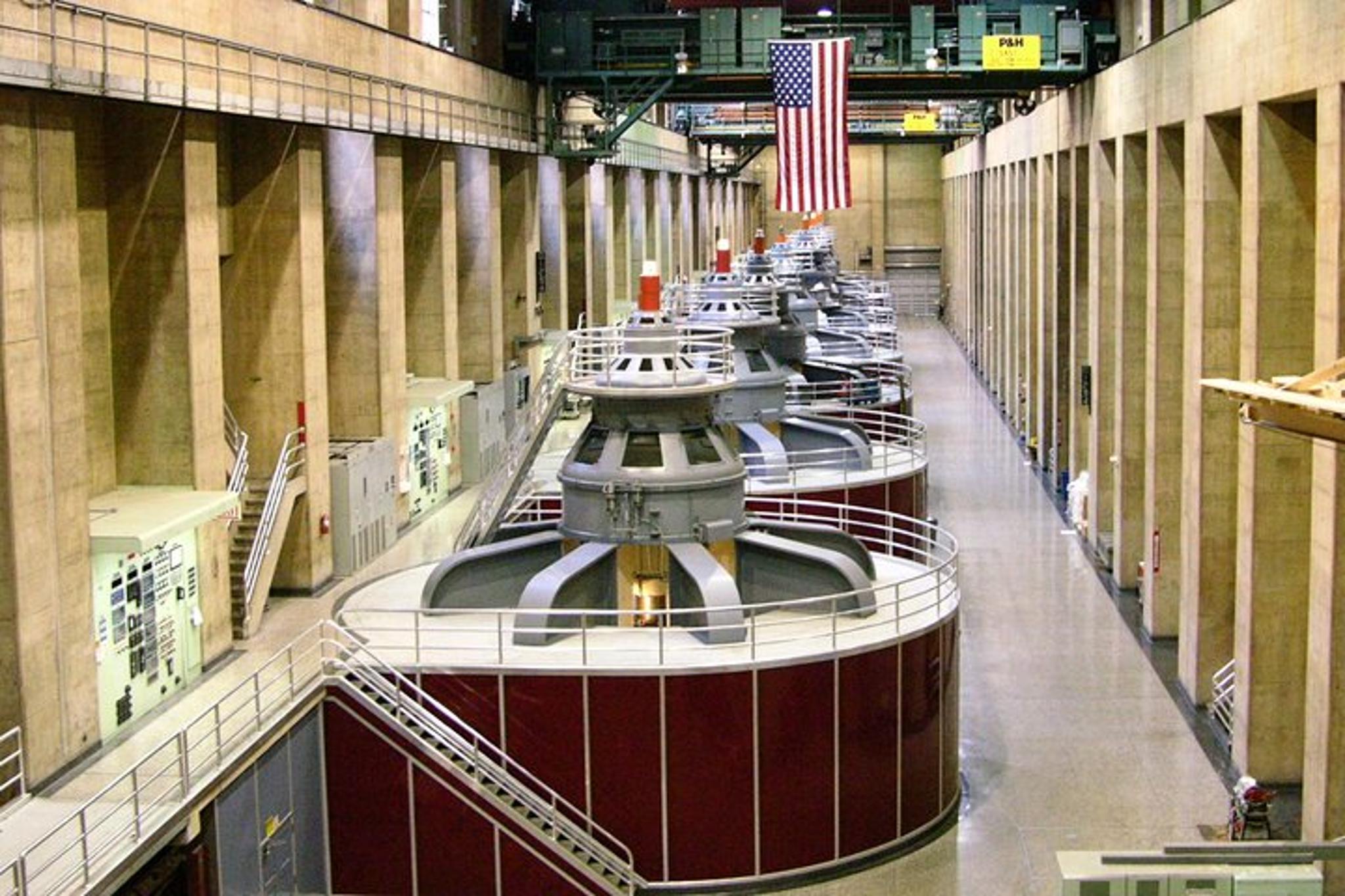 Las Vegas Hoover Dam Comedy Tour with Lunch - Image 5