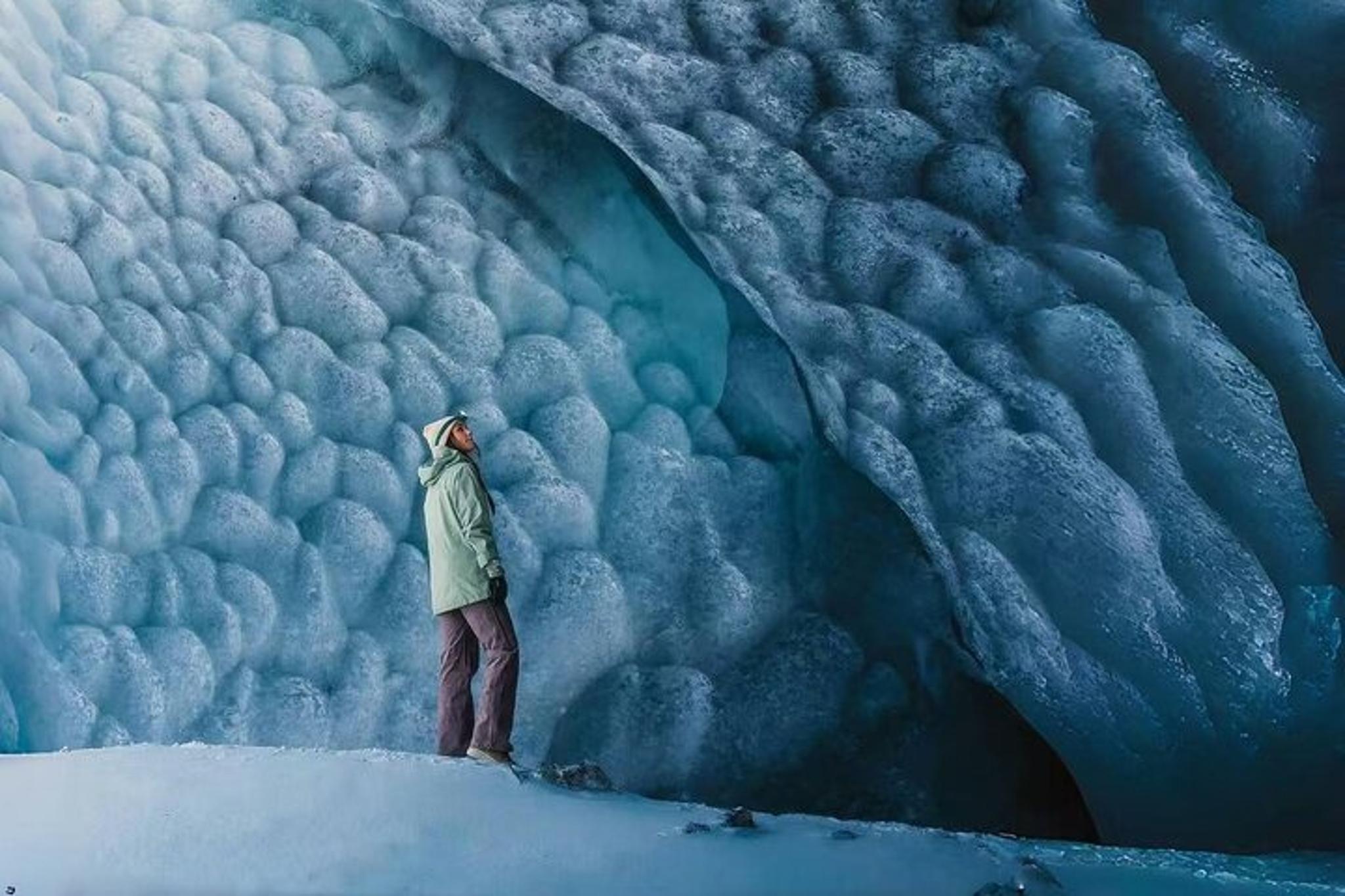 Fairbanks Castner Glacier Ice Cave Adventure 8.5 hr - Image 2