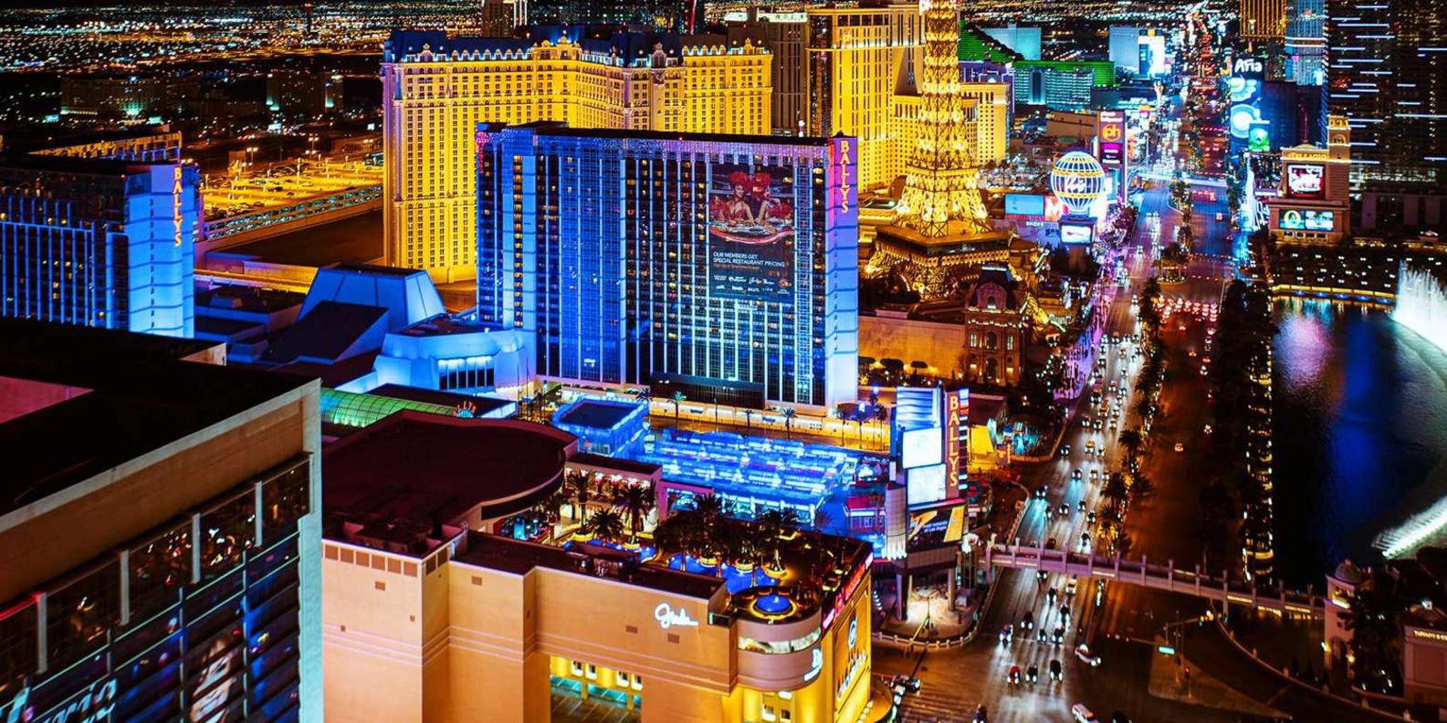 Las Vegas Helicopter Wedding Ceremony - Image 4