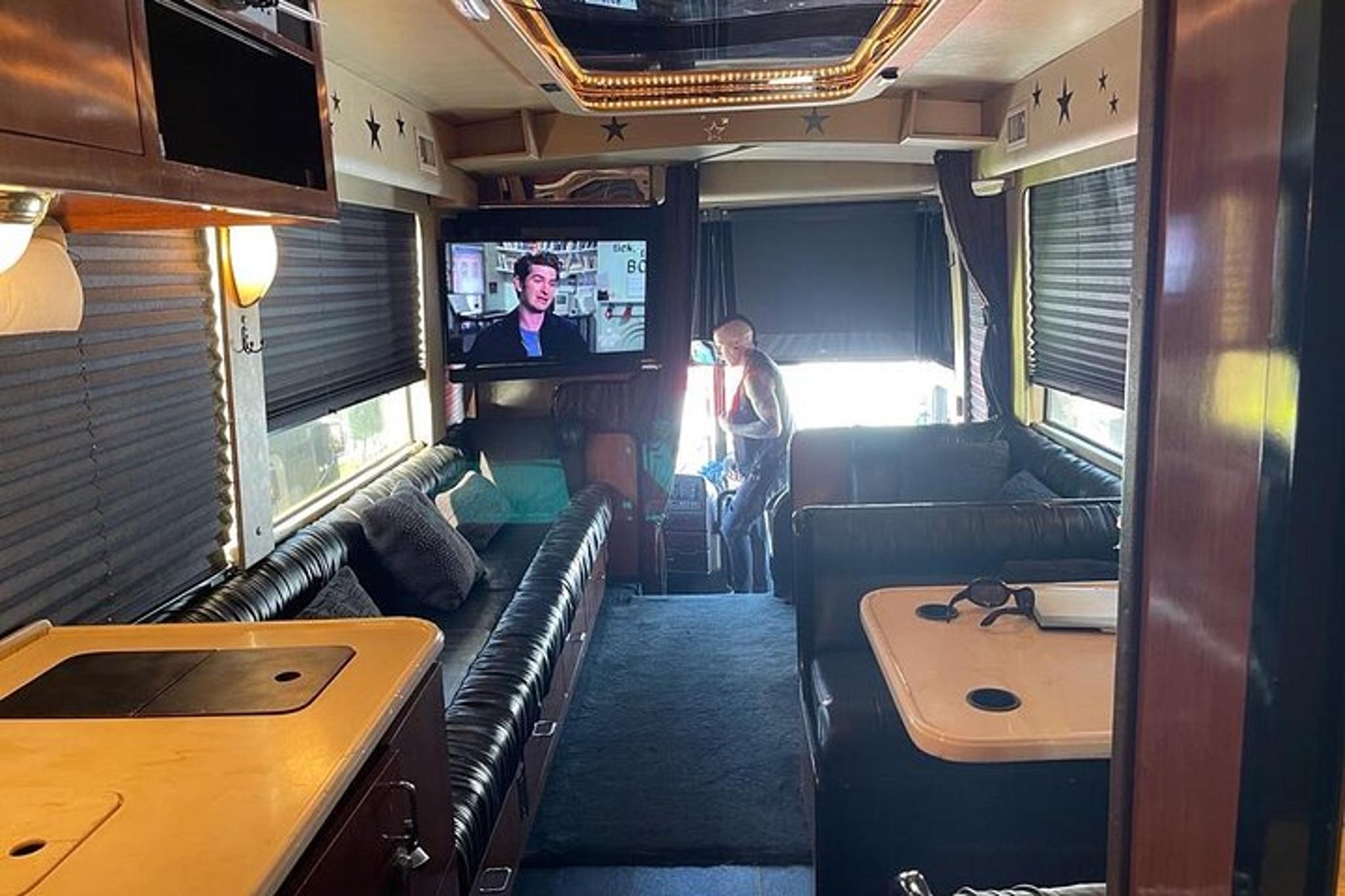 Las Vegas Tour Bus Experience - Image 6