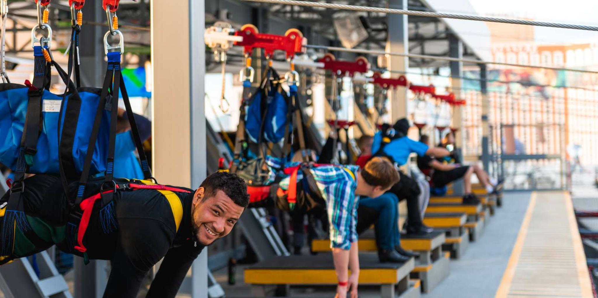 Las Vegas FLY LINQ Zipline - Image 2