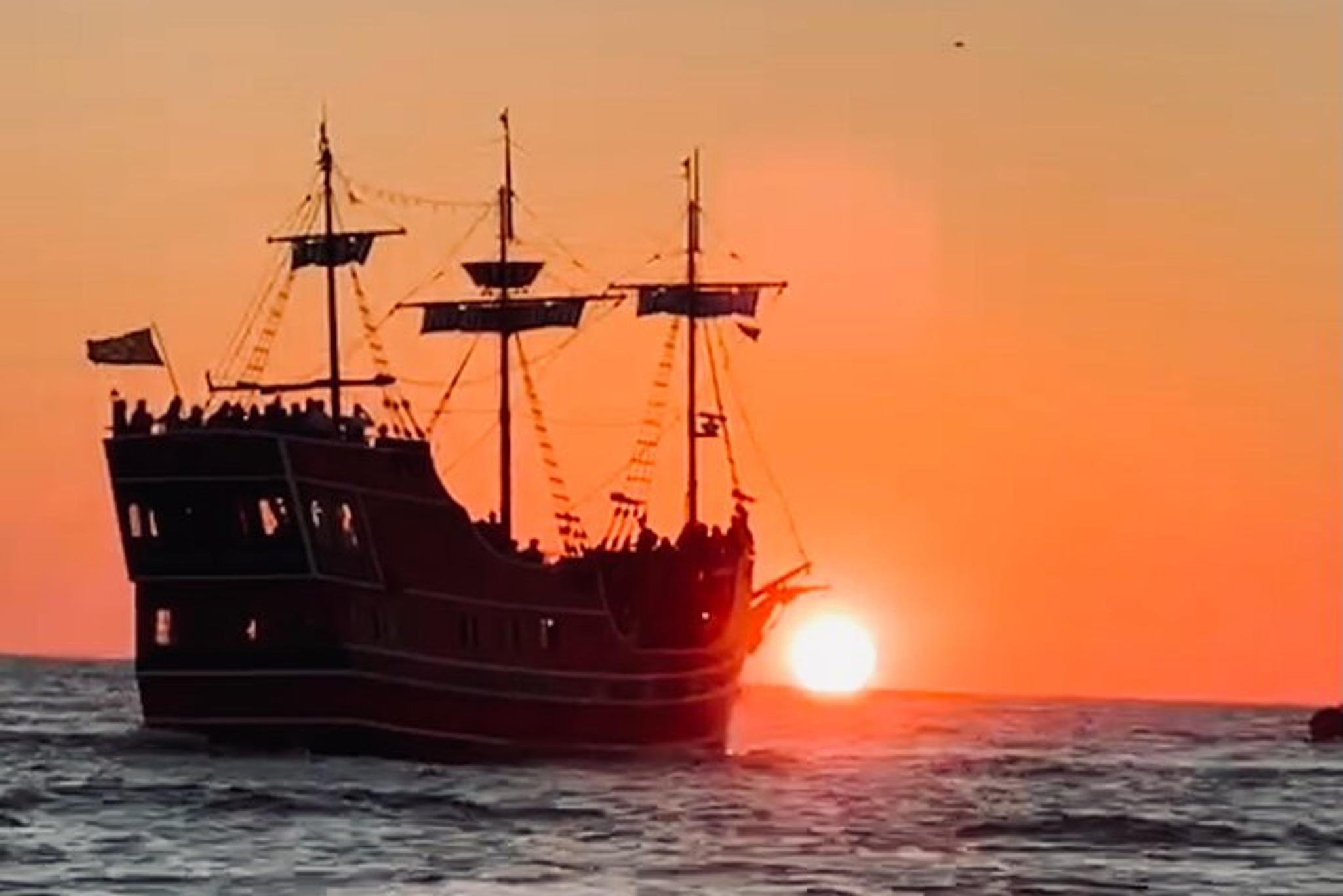 Clearwater Sunset Cruise - Image 5