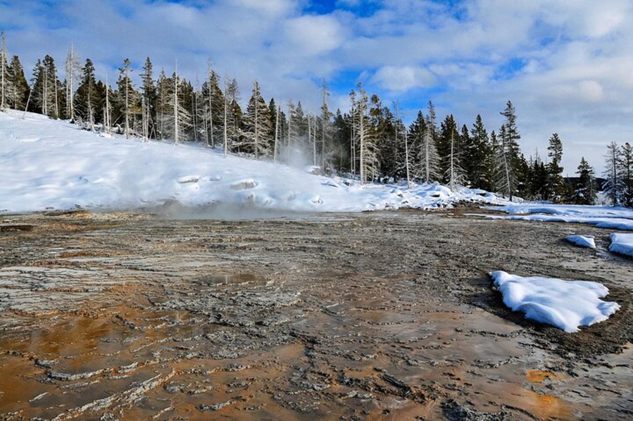 Yellowstone and Utah Mighty 5 Winter Tour 9-Day - Image 3