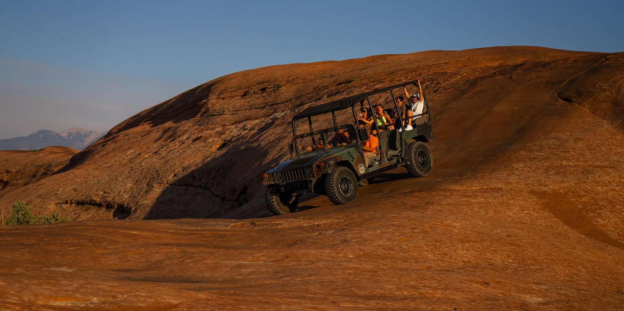 Moab Hummer Adventure: Hell's Revenge Trail - Image 2