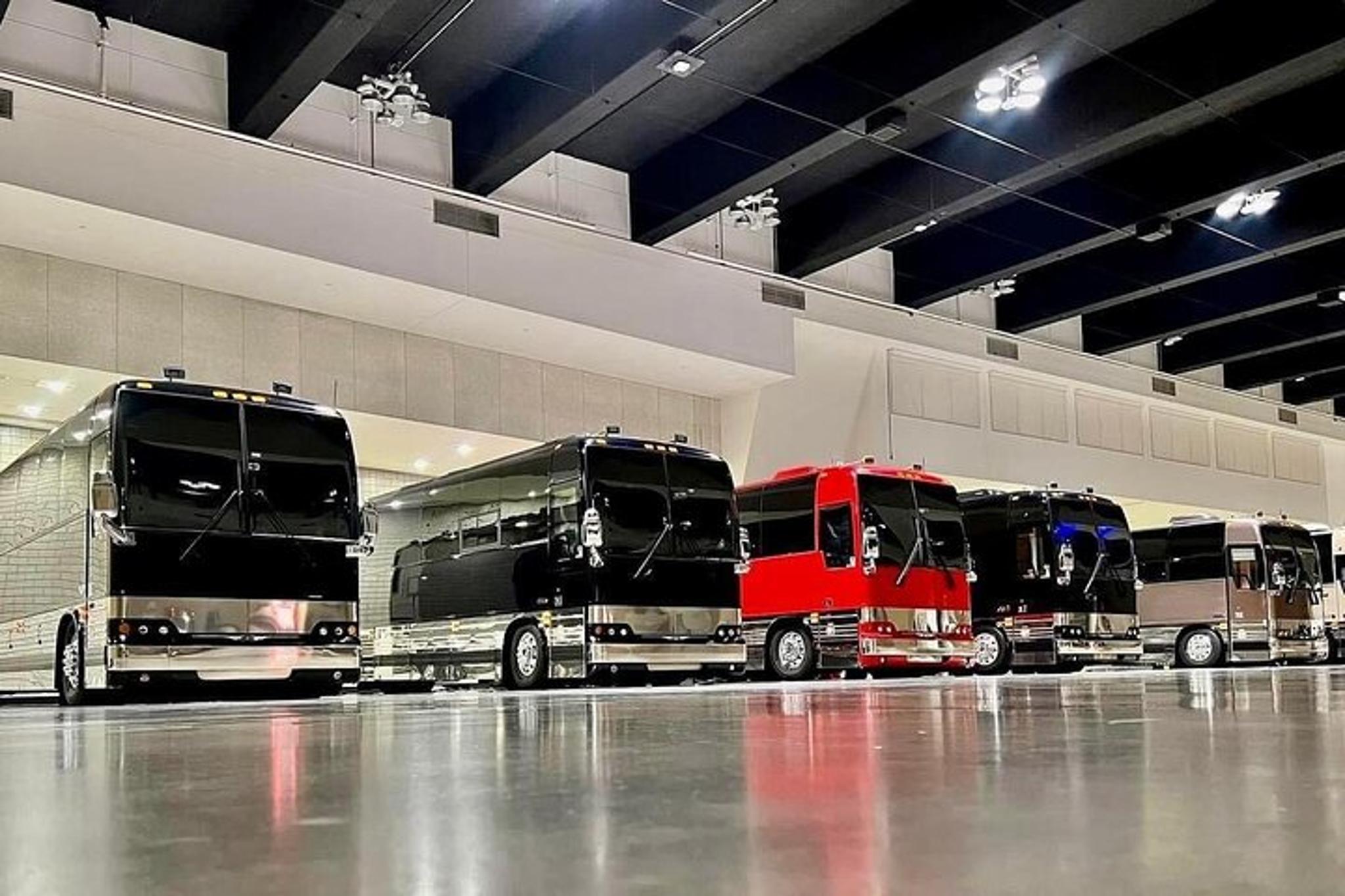 Las Vegas Tour Bus Experience - Image 3