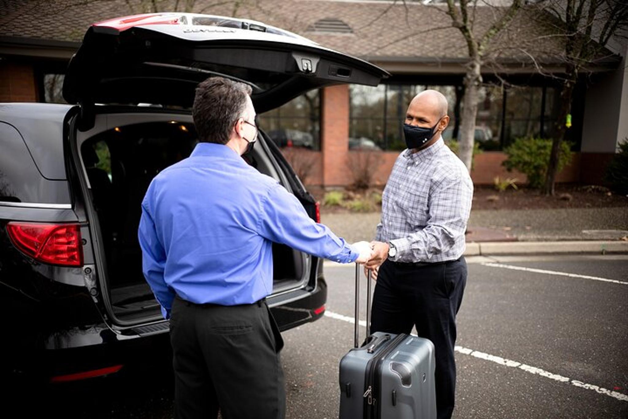 San Bruno Airport Transportation - Image 4