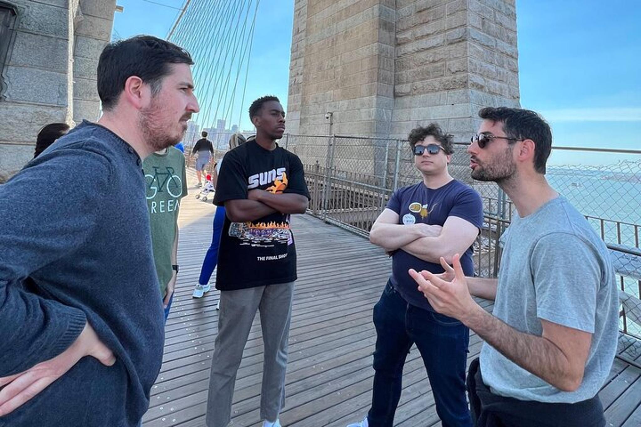 Brooklyn Bridge Tour with a Local - Image 2