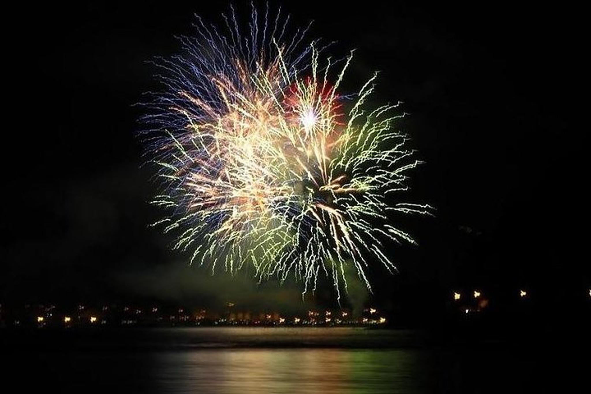 Panama City Beach Fireworks Cruise - Image 2