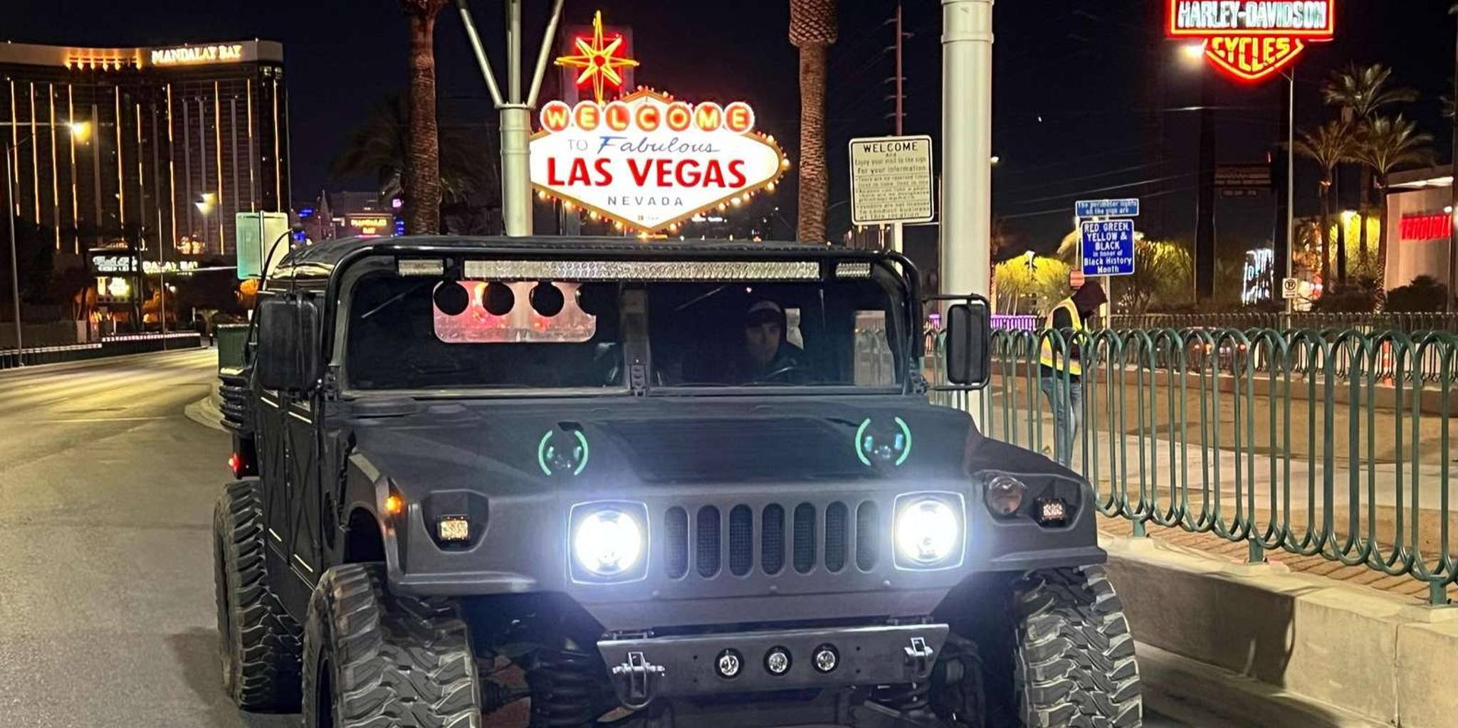 Las Vegas Strip Sightseeing Tour in a Military Hummer - Image 3