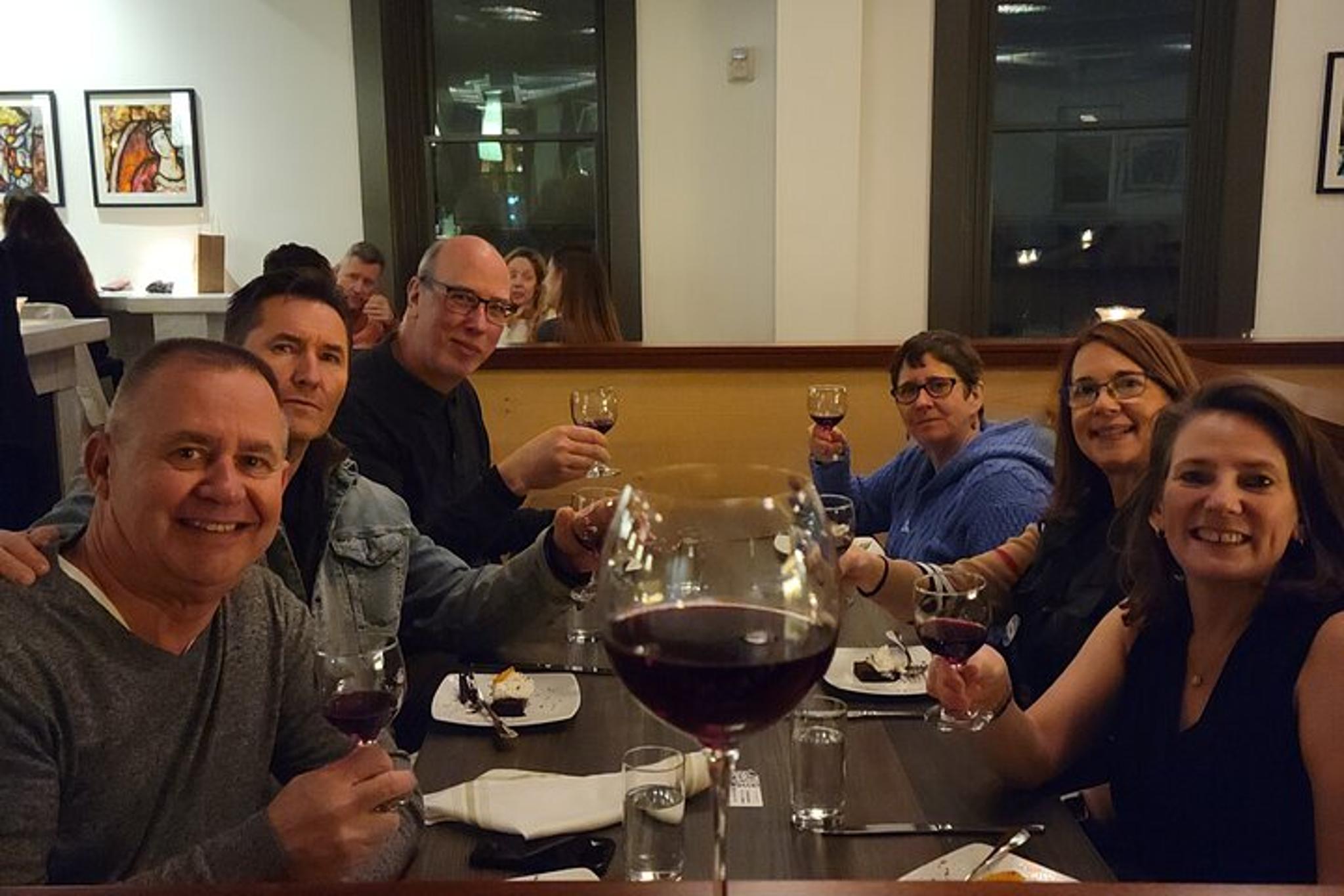 Newport Walking Food and History Tour - Image 4