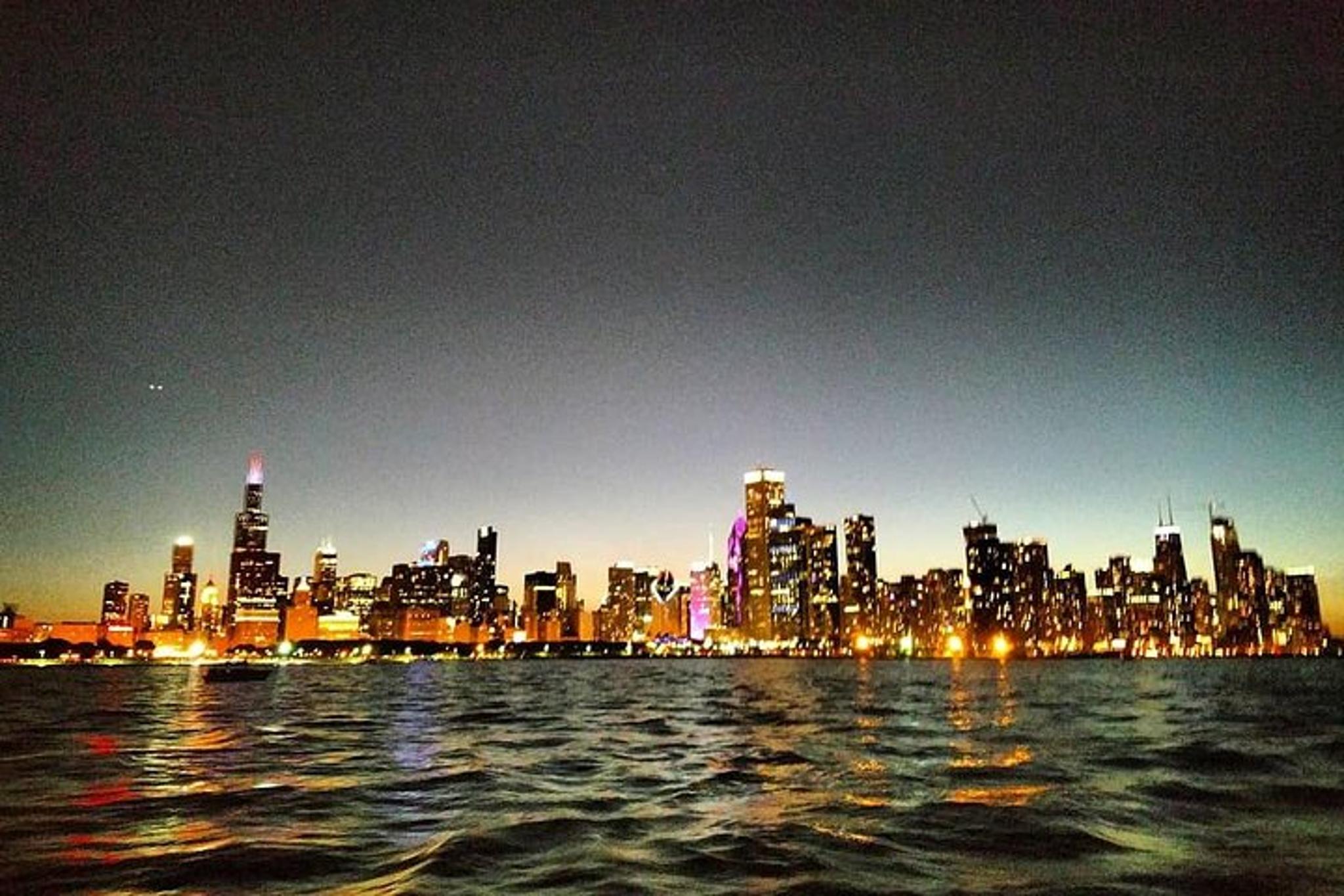 Chicago Sunset Sail on Lake Michigan - Image 6