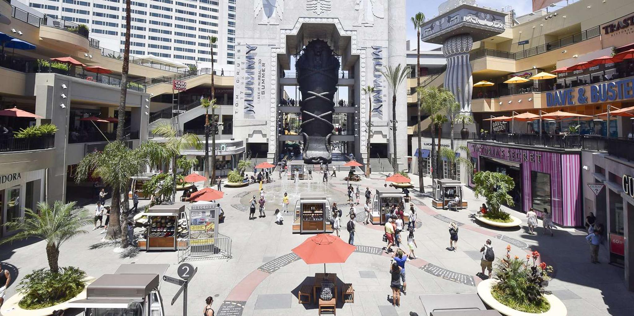 Los Angeles and Hollywood Day Trip from Las Vegas - Image 3
