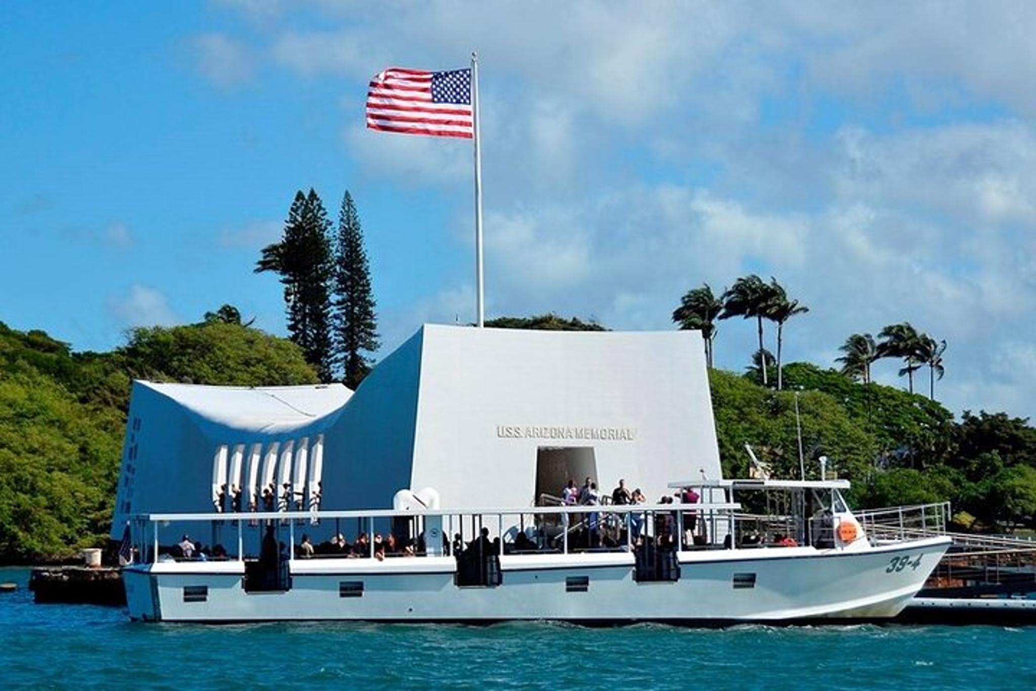 Oahu Pearl Harbor USS Arizona Memorial Tour - Image 2