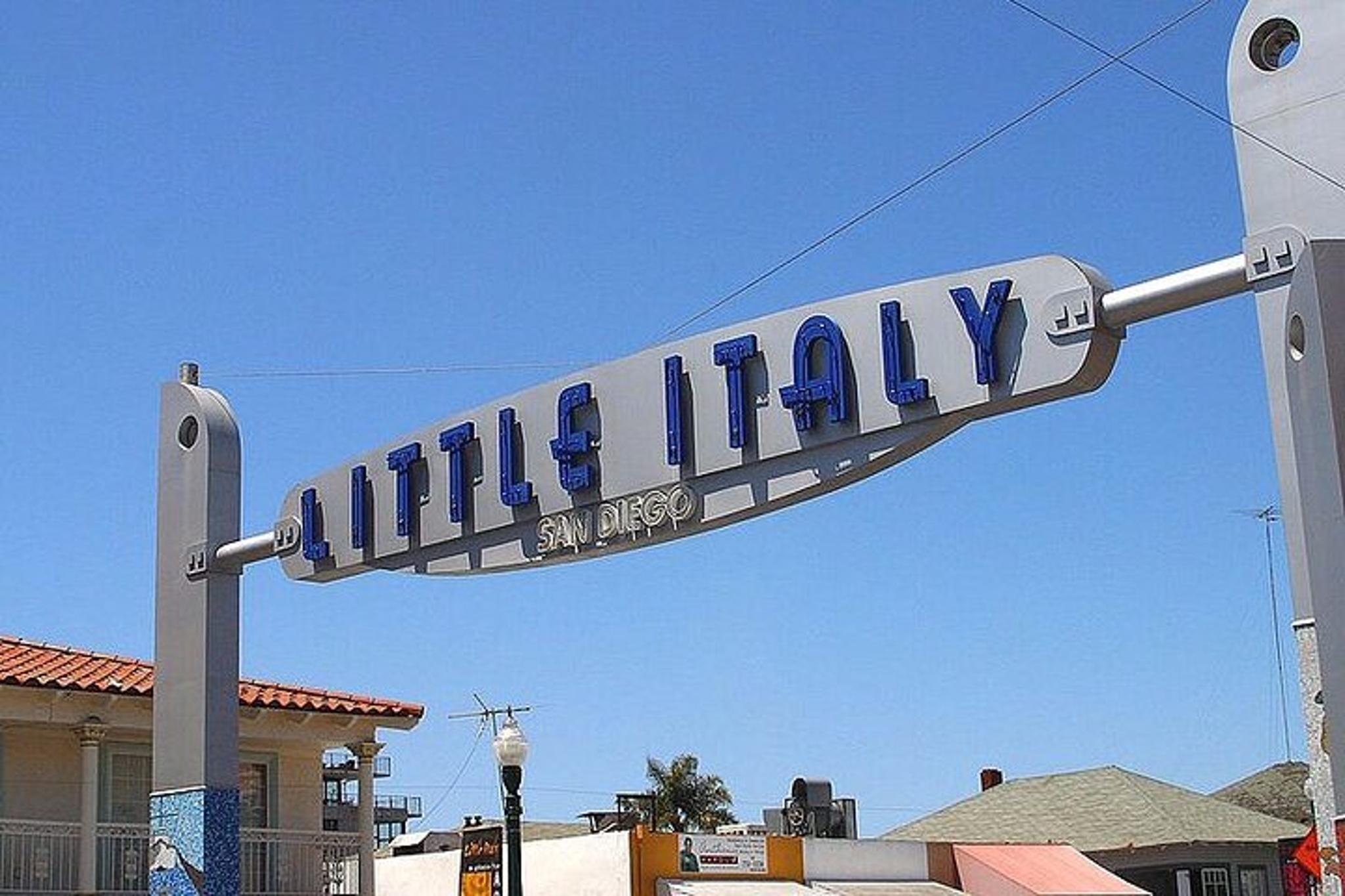San Diego Walking Tour: Little Italy & Gaslamp Quarter - Image 2