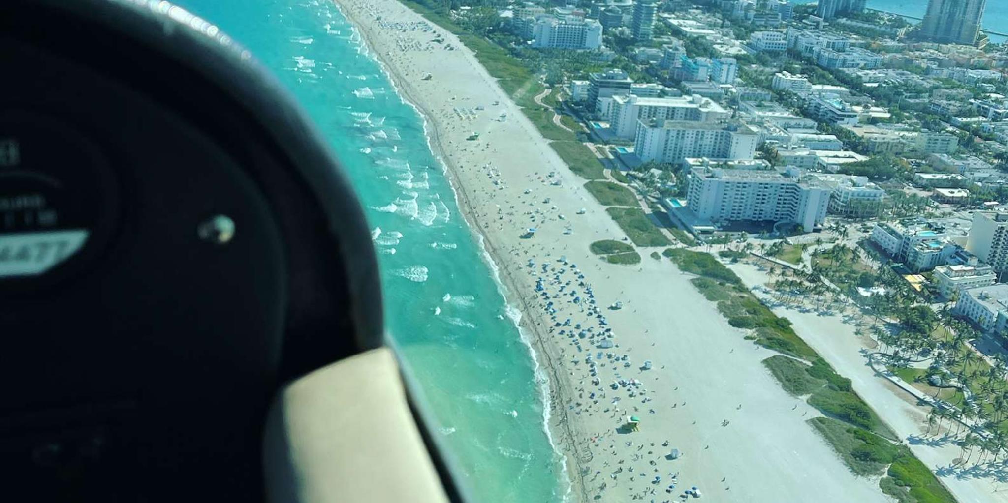 Miami Private Flight Tour with Champagne - Image 6