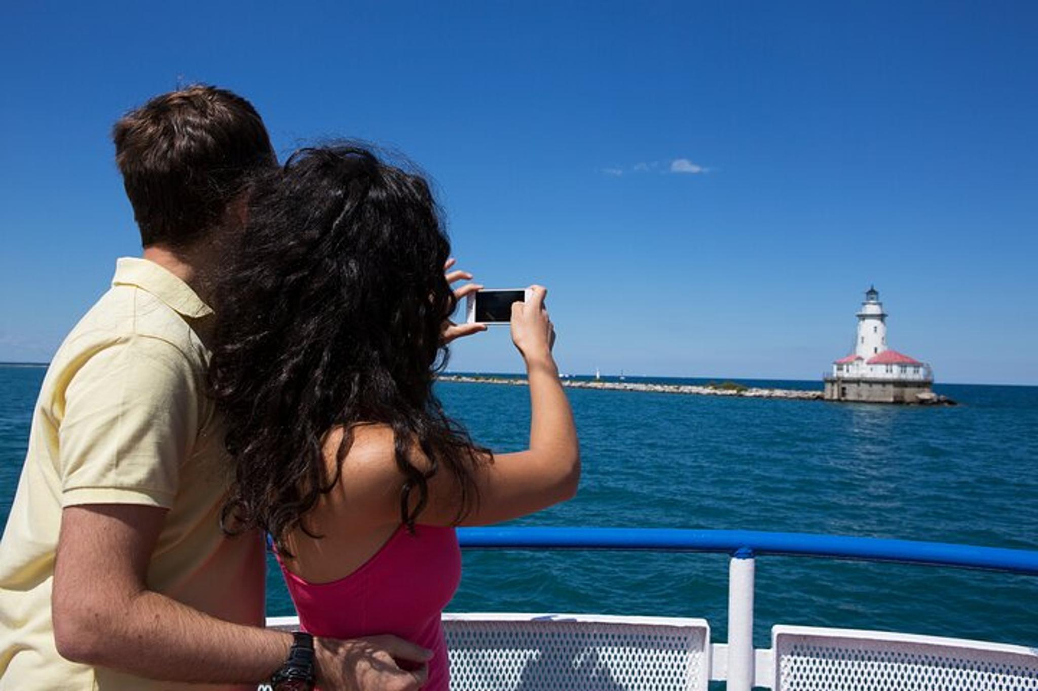Chicago Evening Cruise on Lake Michigan - Image 3