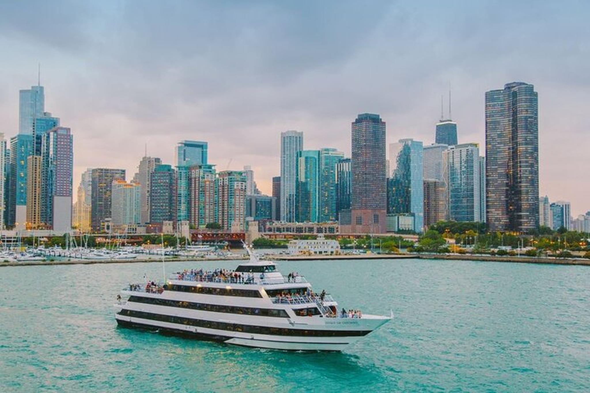 Chicago Brunch Cruise on Lake Michigan