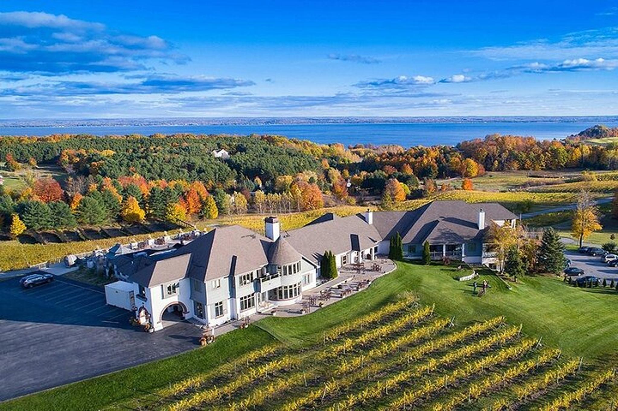 Traverse City Sunset Wine Tour on Old Mission Peninsula