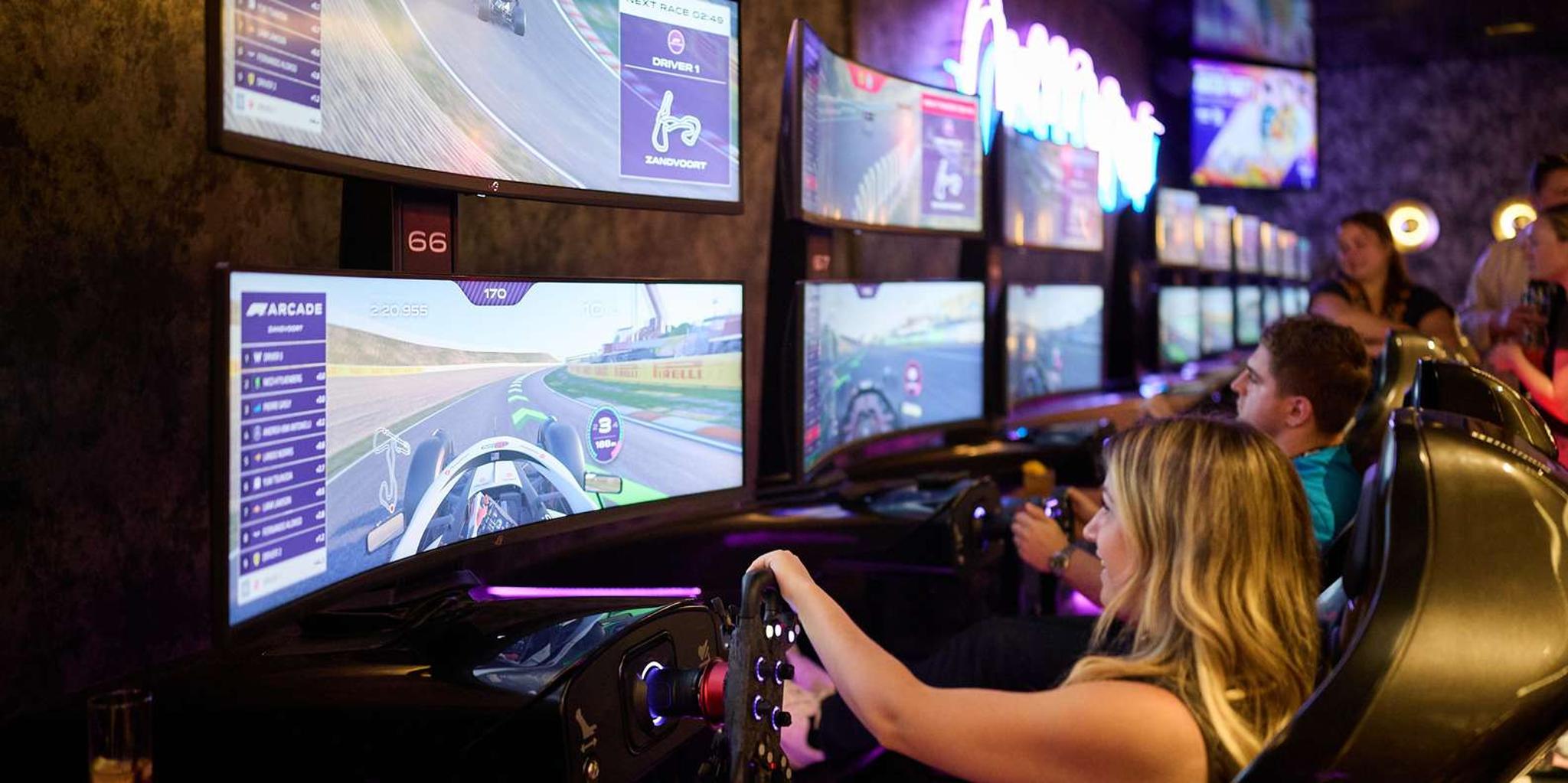 Las Vegas F1 Arcade Simulator Racing Experience - Image 4