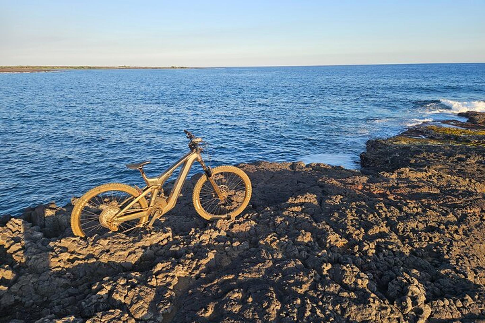South Point E-Mountain Bike Tour
