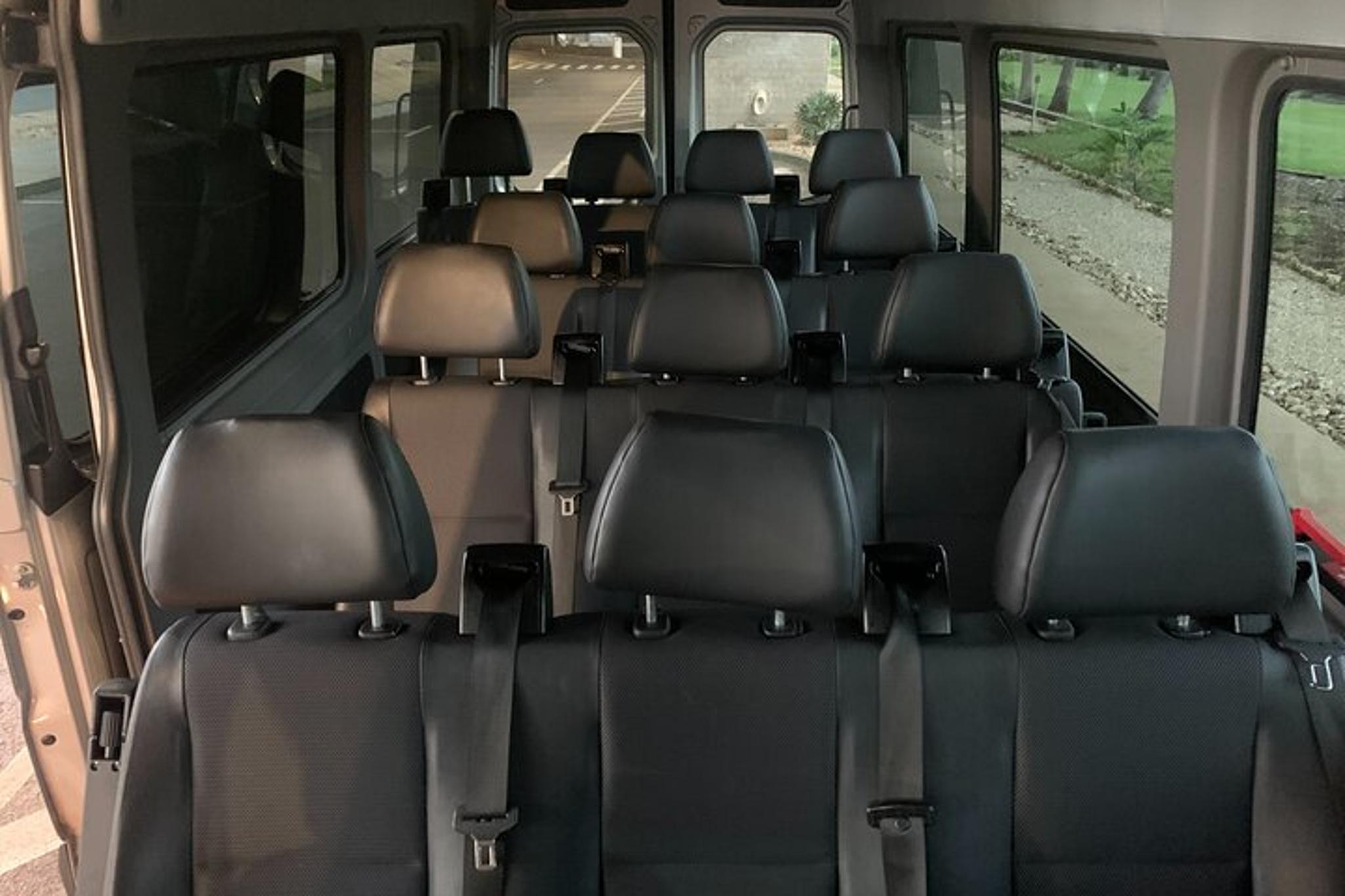 Waikiki Hotel to Airport Shuttle - Image 3