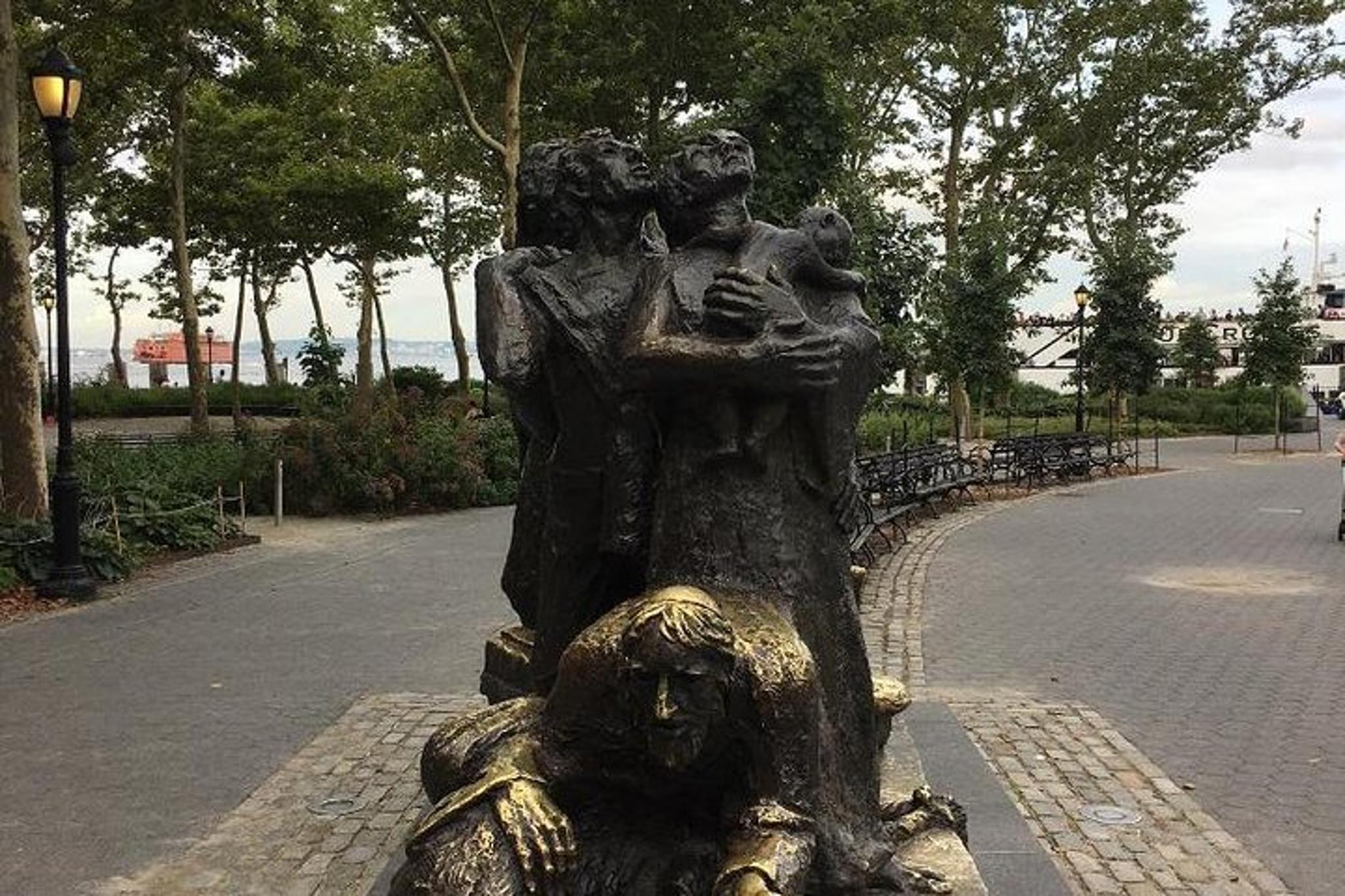 New York City Statue of Liberty View Tour - Image 5