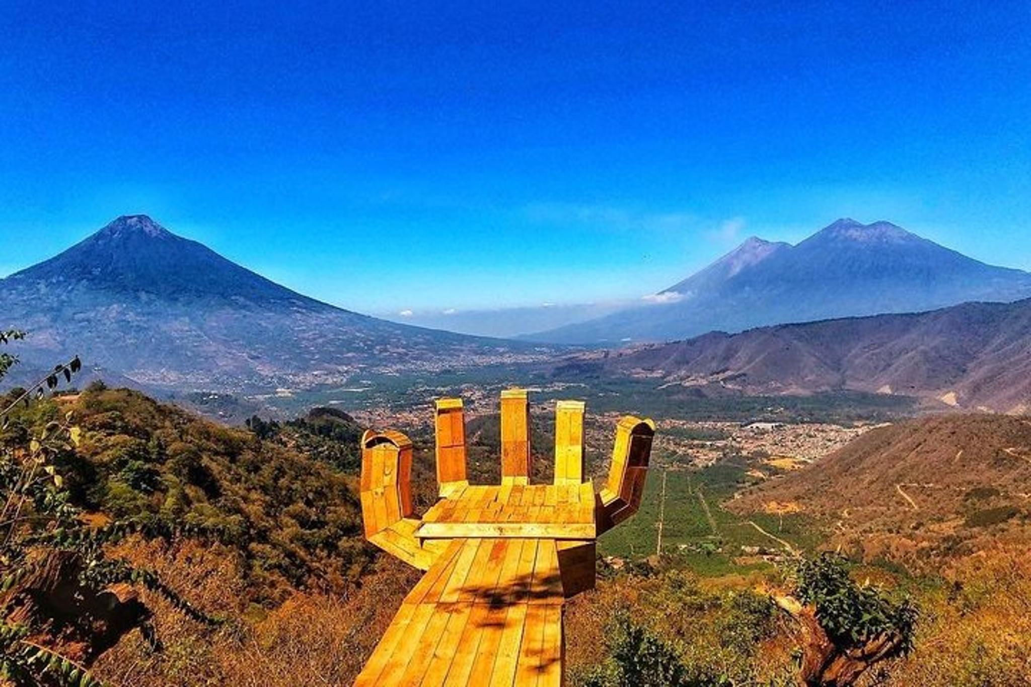 Antigua Hoobitenango and Altamira Tour