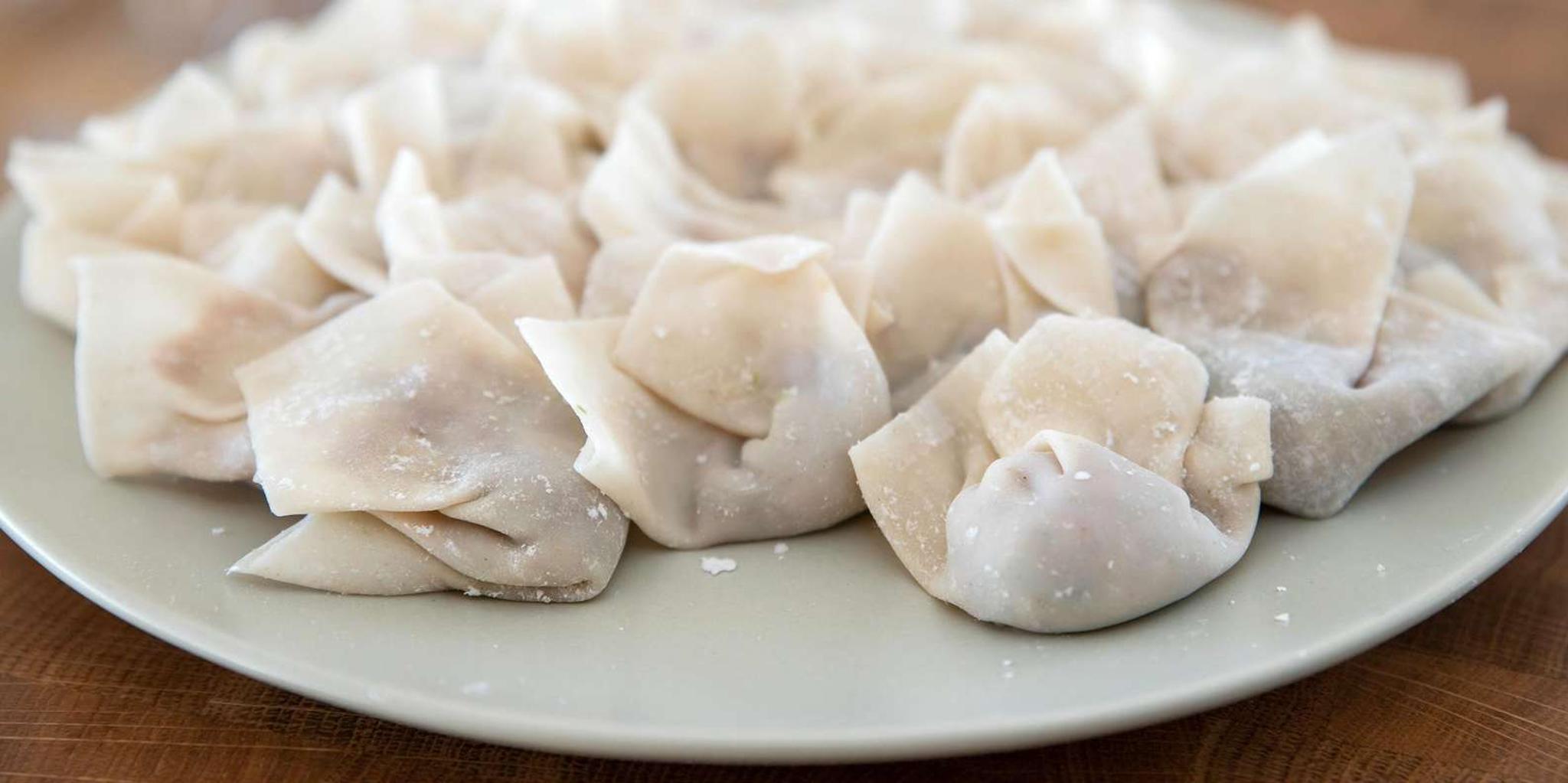 Sacramento Wonton Cooking Class with Local Chef - Image 5