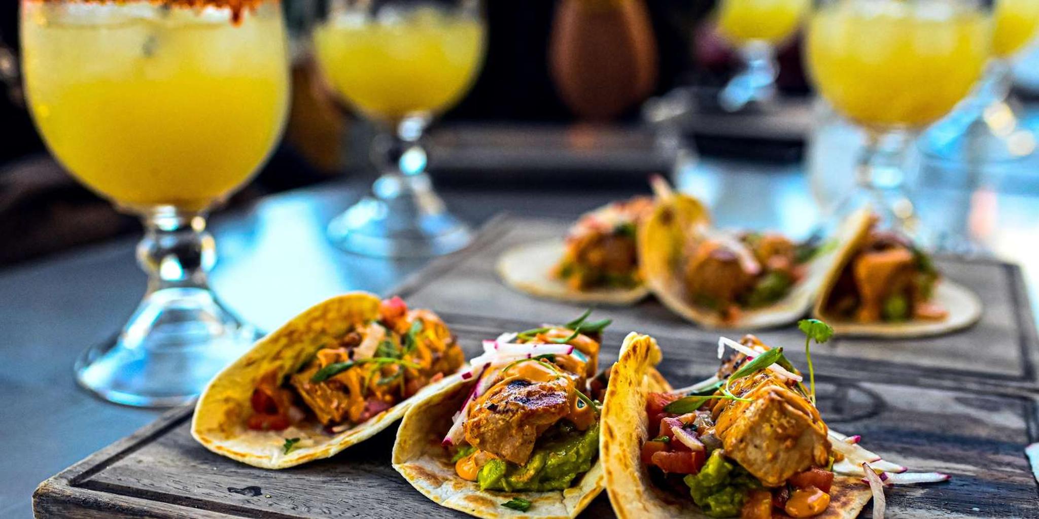 San Diego Gaslamp Food Tour with 6 Tastings