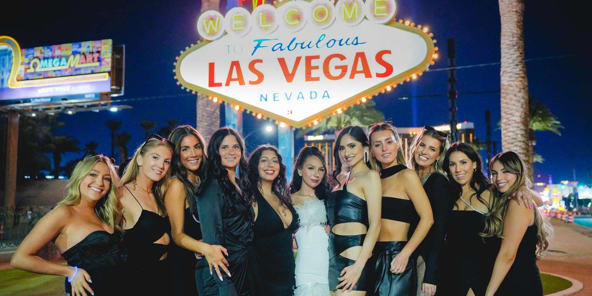 Las Vegas Nightclub Party Bus Experience - Image 6