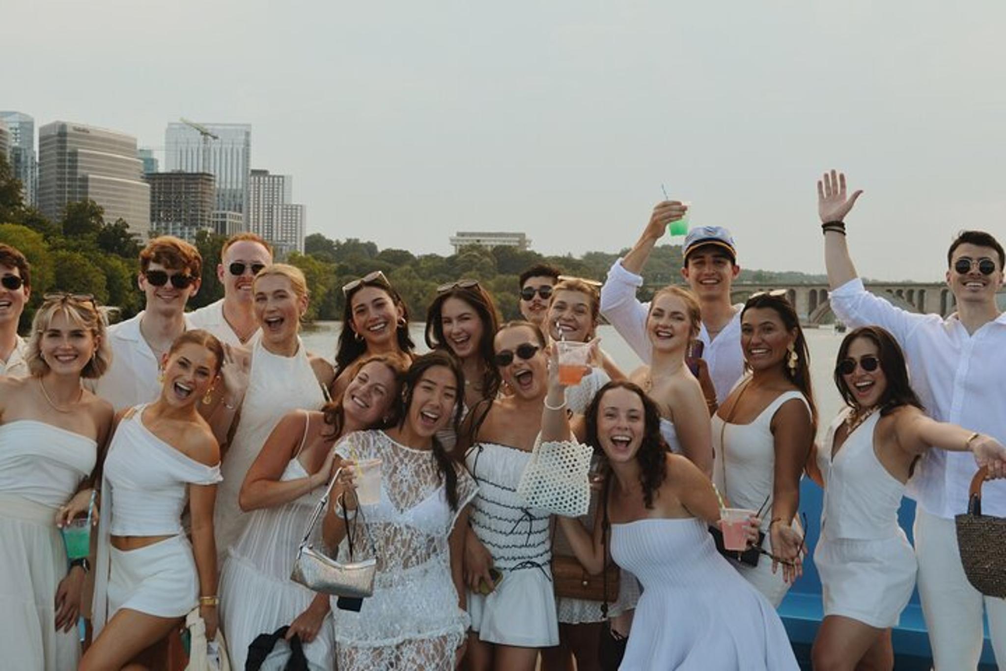 Washington, DC Potomac River Yacht Cruise with Open Bar - Image 6