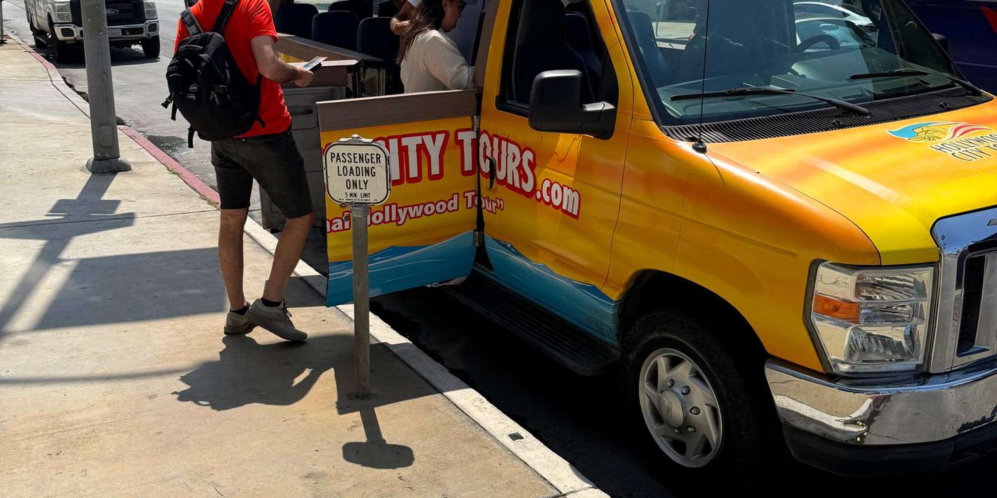 Los Angeles Hollywood Celebrity Homes Bus Tour - Image 2