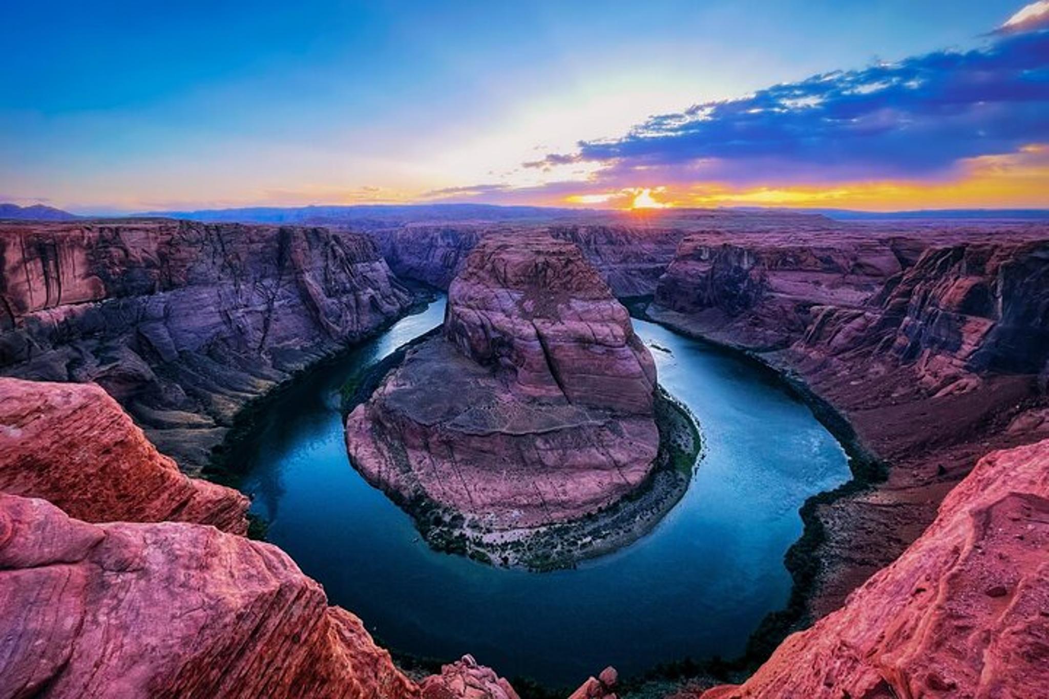 Las Vegas Antelope Canyon and Horseshoe Bend Tour - Image 4