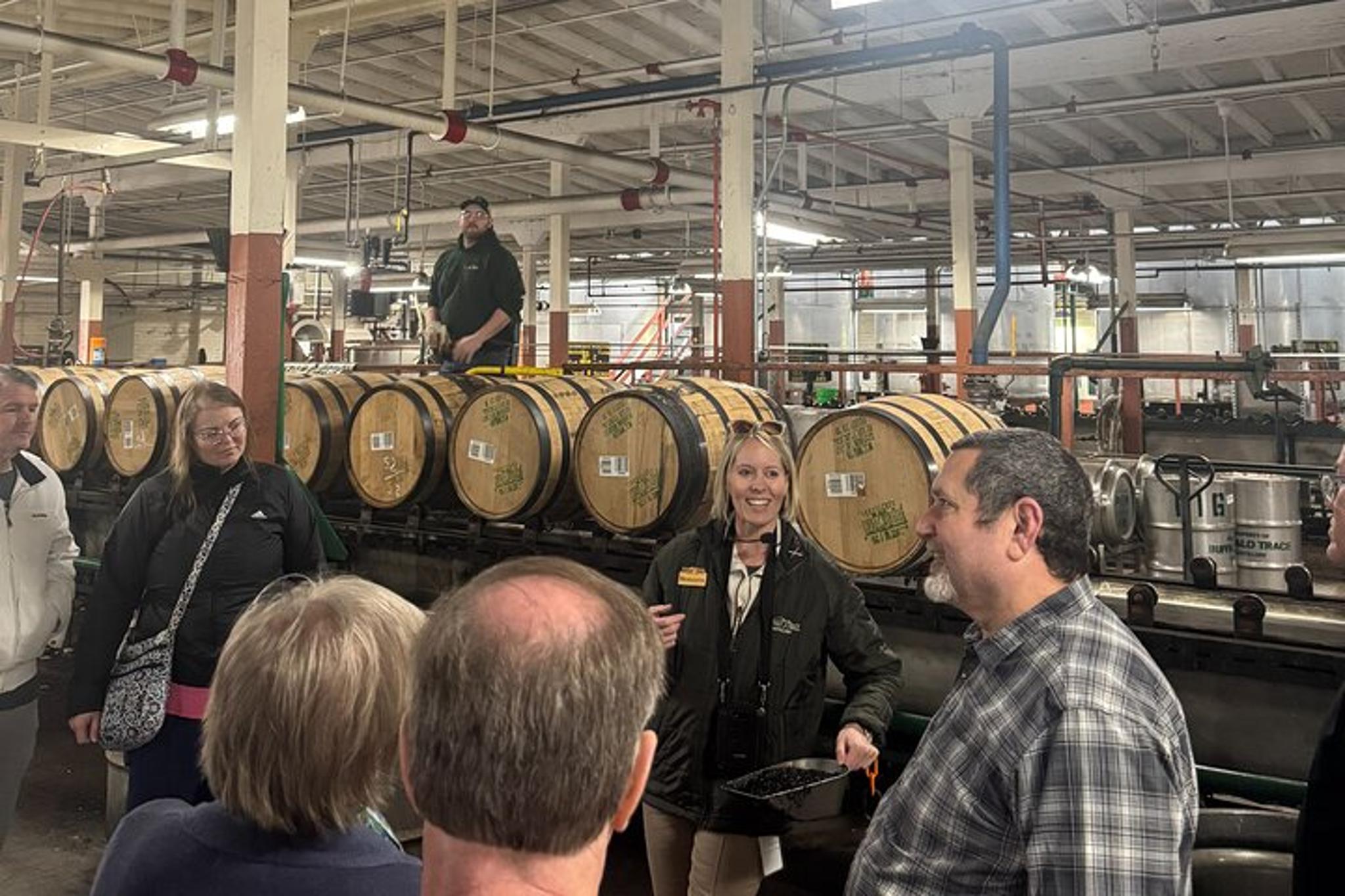 Louisville Bourbon Distillery Tour Full Day - Image 3