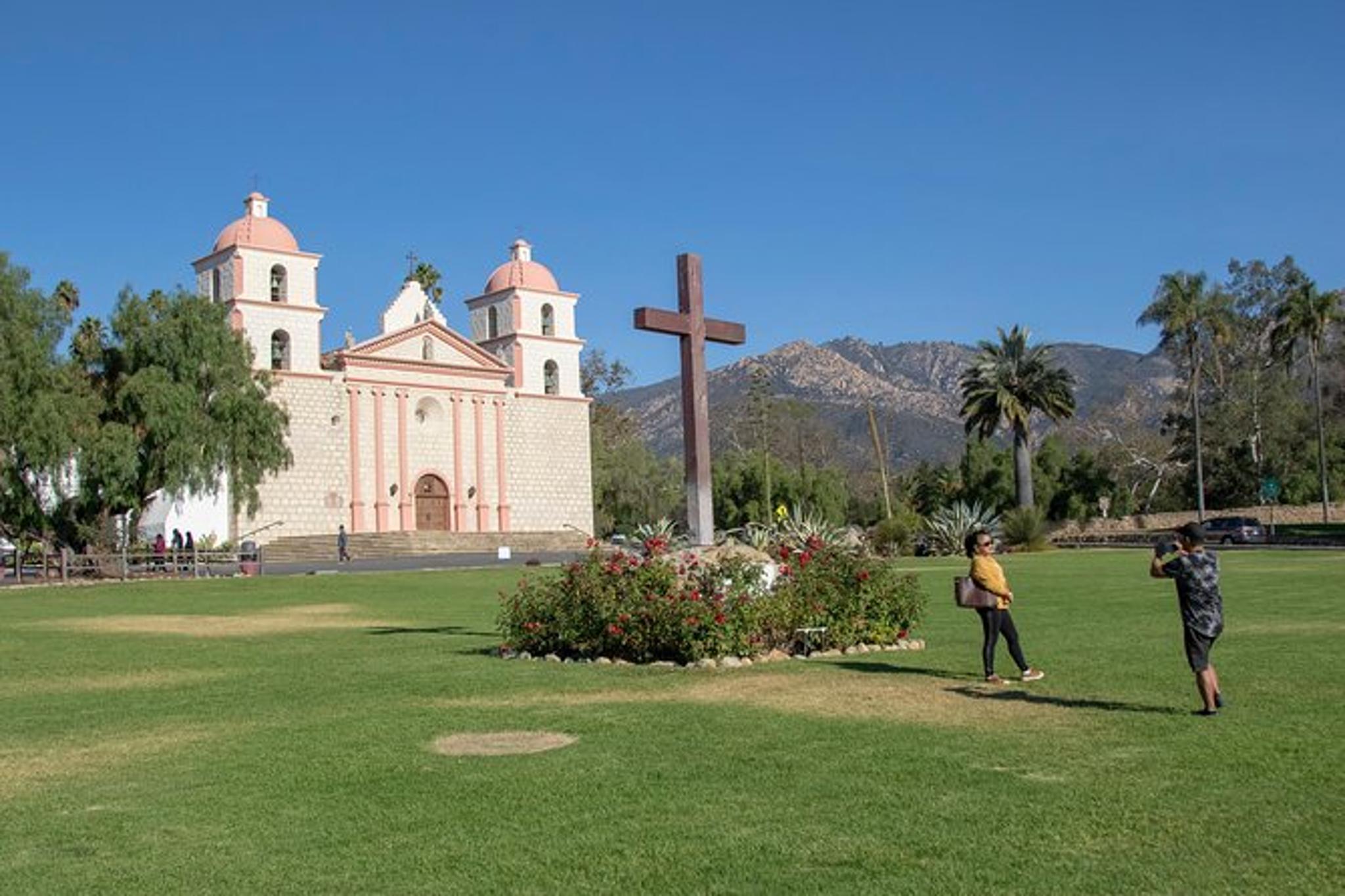Los Angeles Santa Barbara and Hearst Castle Day Trip - Image 2
