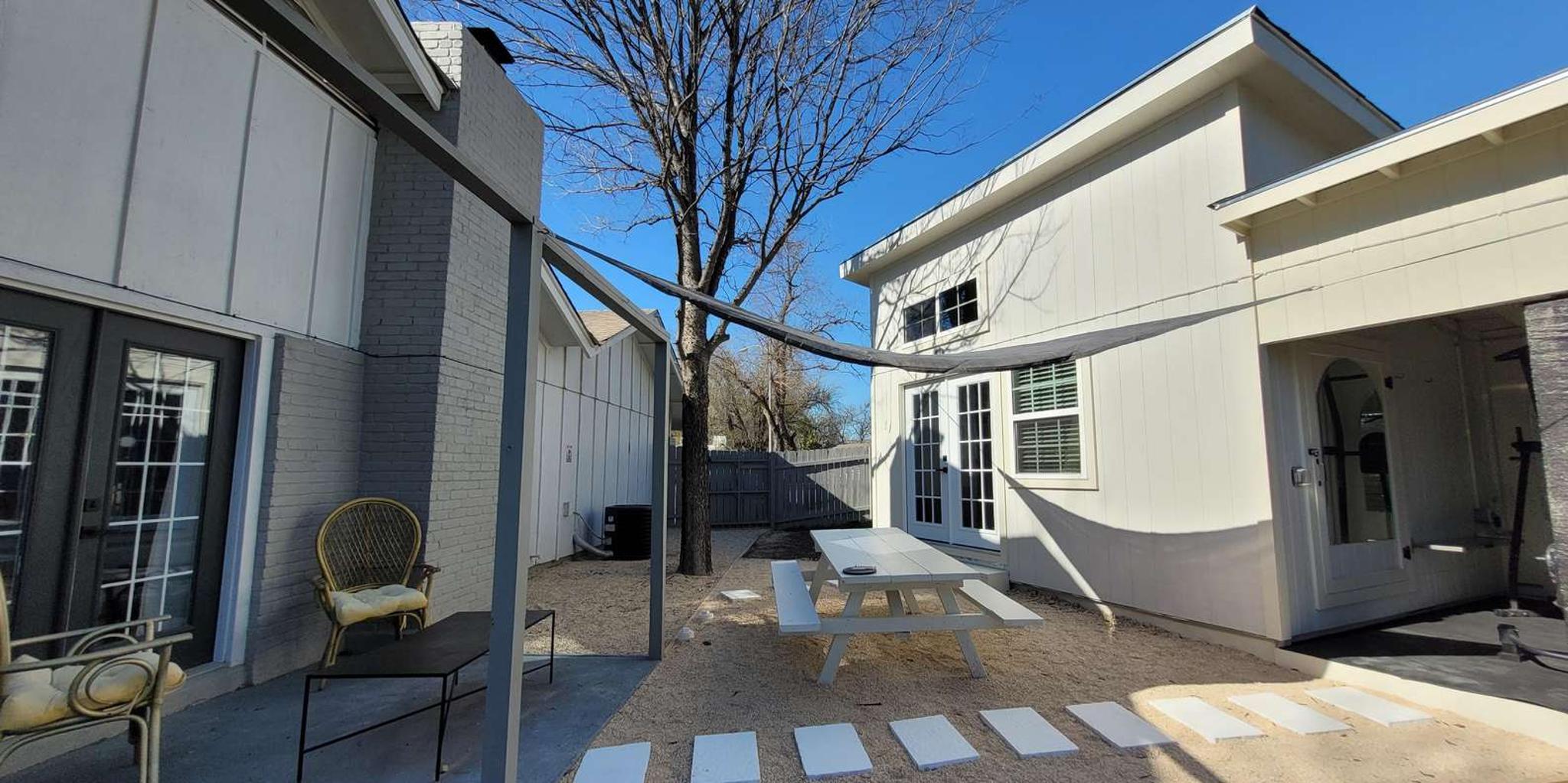 Austin Pottery Class for Two - Image 6