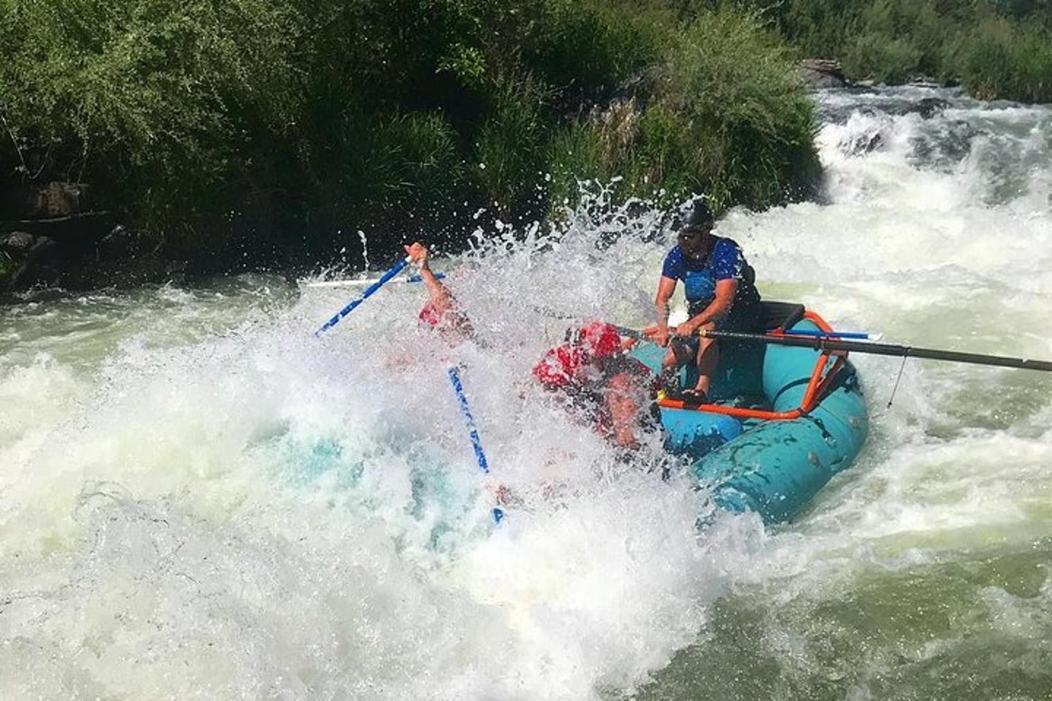 Rogue River Adventure Kayak and Rafting Tour - Image 4
