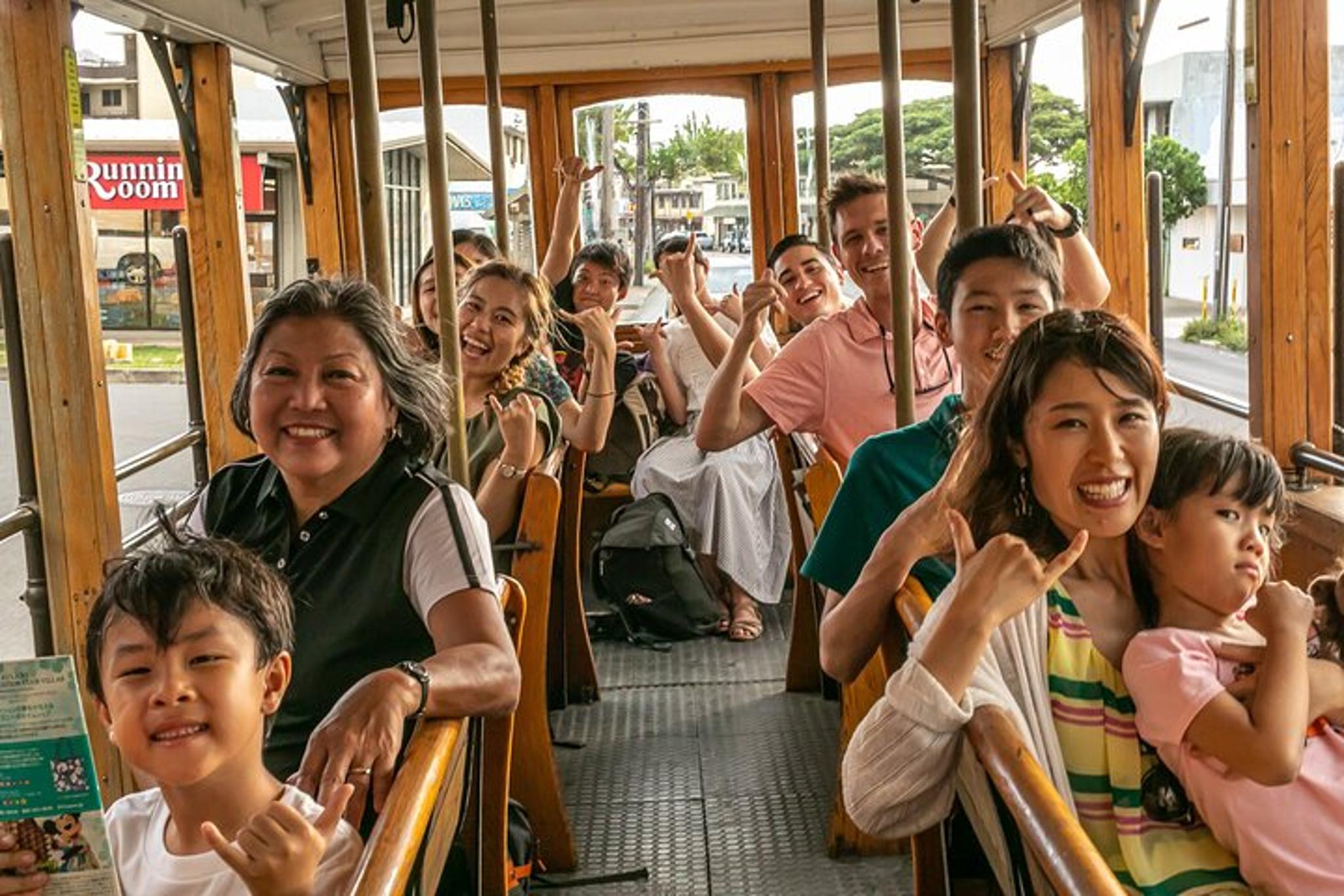 Honolulu Trolley Tour - Image 5