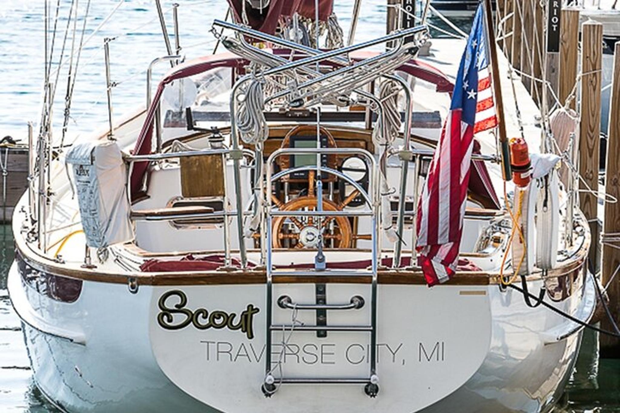 Traverse City Sunset Sailing Cruise - Image 4