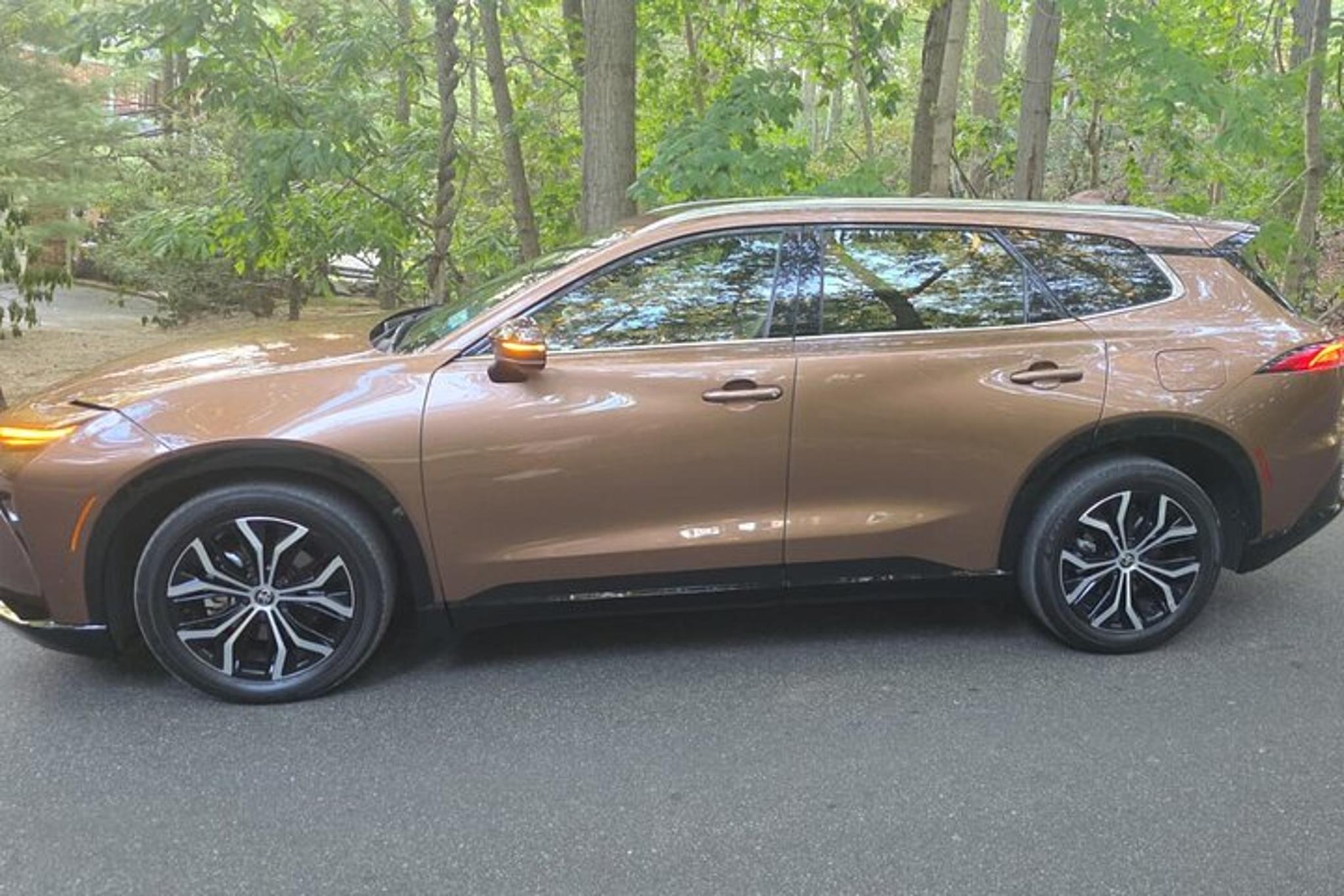 New York Airport Private Transfer - Image 2