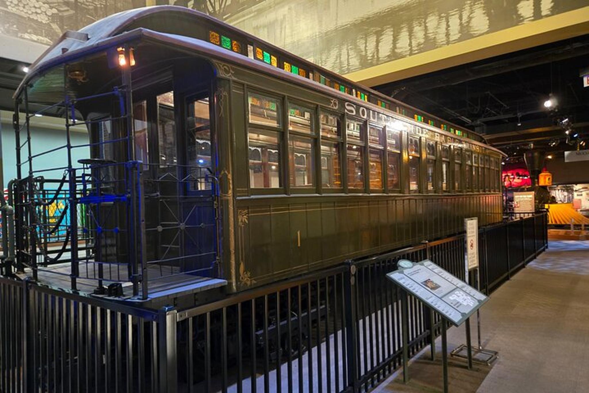 Chicago History Museum Private Tour - Image 4
