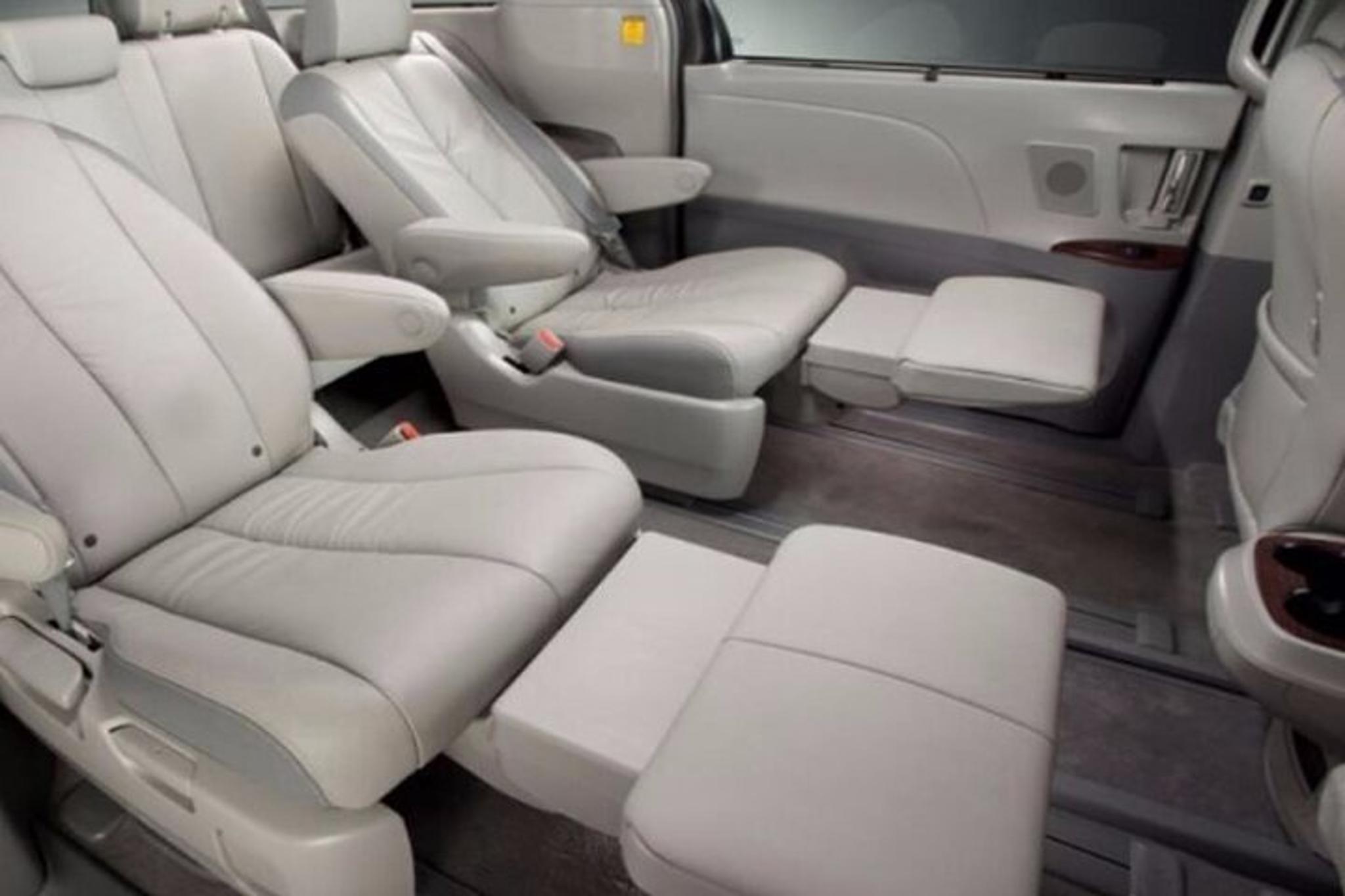 Honolulu Airport & Waikiki Hotels Private Transfer - Image 5